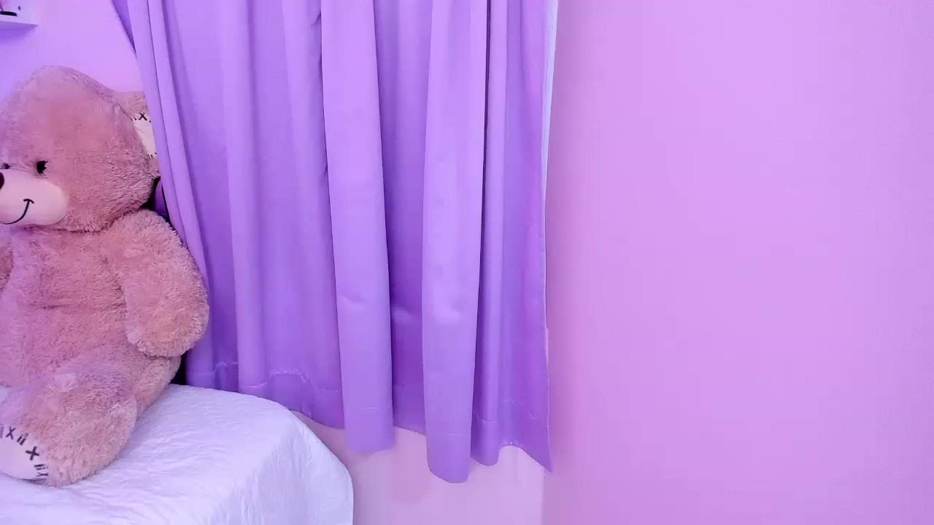 Gallery image thumbnail from Curvy_Girl_'s myfreecams stream on, 01/31/2023, 06:31 image 10 of 20