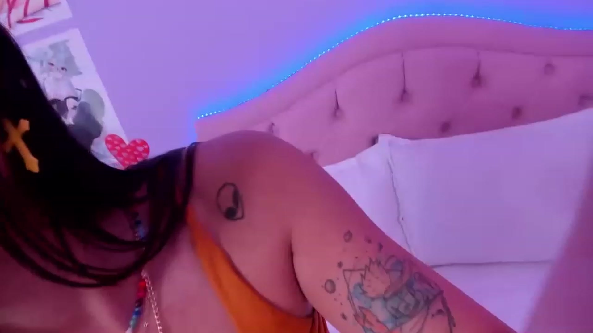 Gallery image thumbnail from Curvy_Girl_'s myfreecams stream on, 04/22/2023, 06:09 image 14 of 20