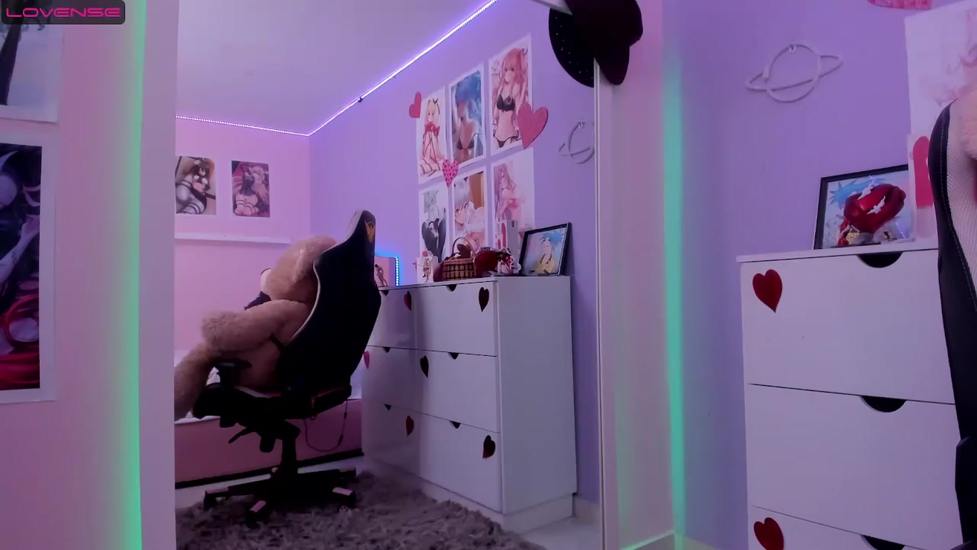 Gallery image thumbnail from Curvy_Girl_'s myfreecams stream on, 06/09/2023, 01:15 image 9 of 20