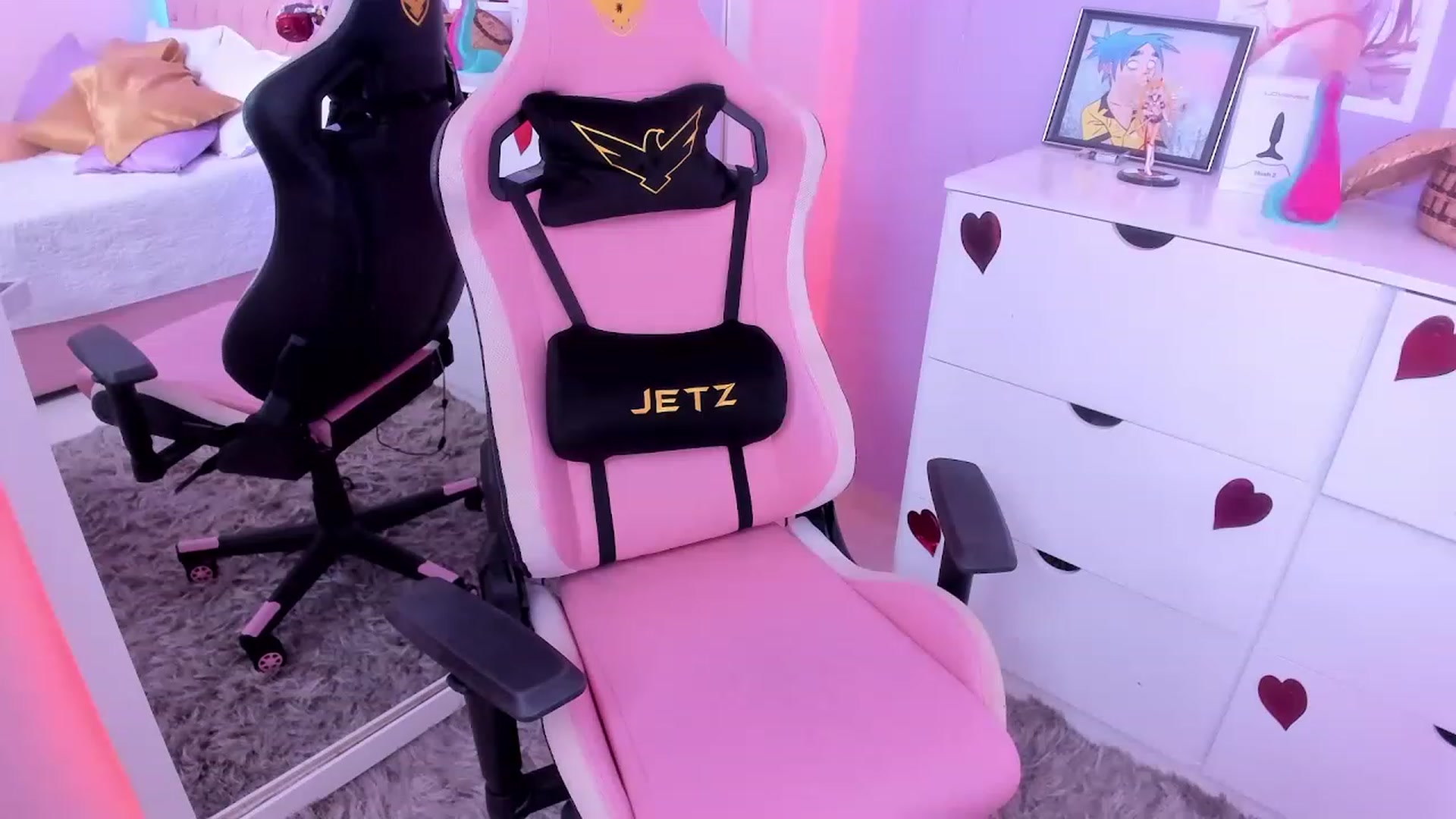 Gallery image thumbnail from Curvy_Girl_'s myfreecams stream on, 06/21/2023, 24:54 image 12 of 20