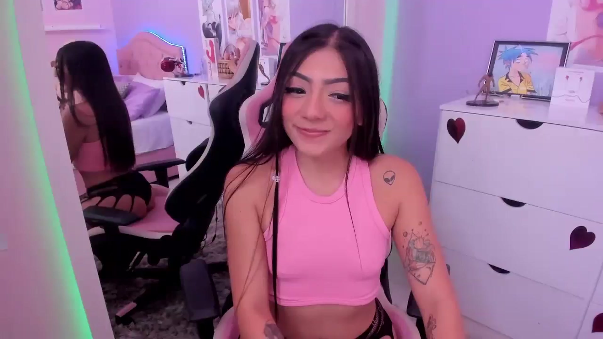 Gallery image thumbnail from Curvy_Girl_'s myfreecams stream on, 08/05/2023, 04:59 image 3 of 20