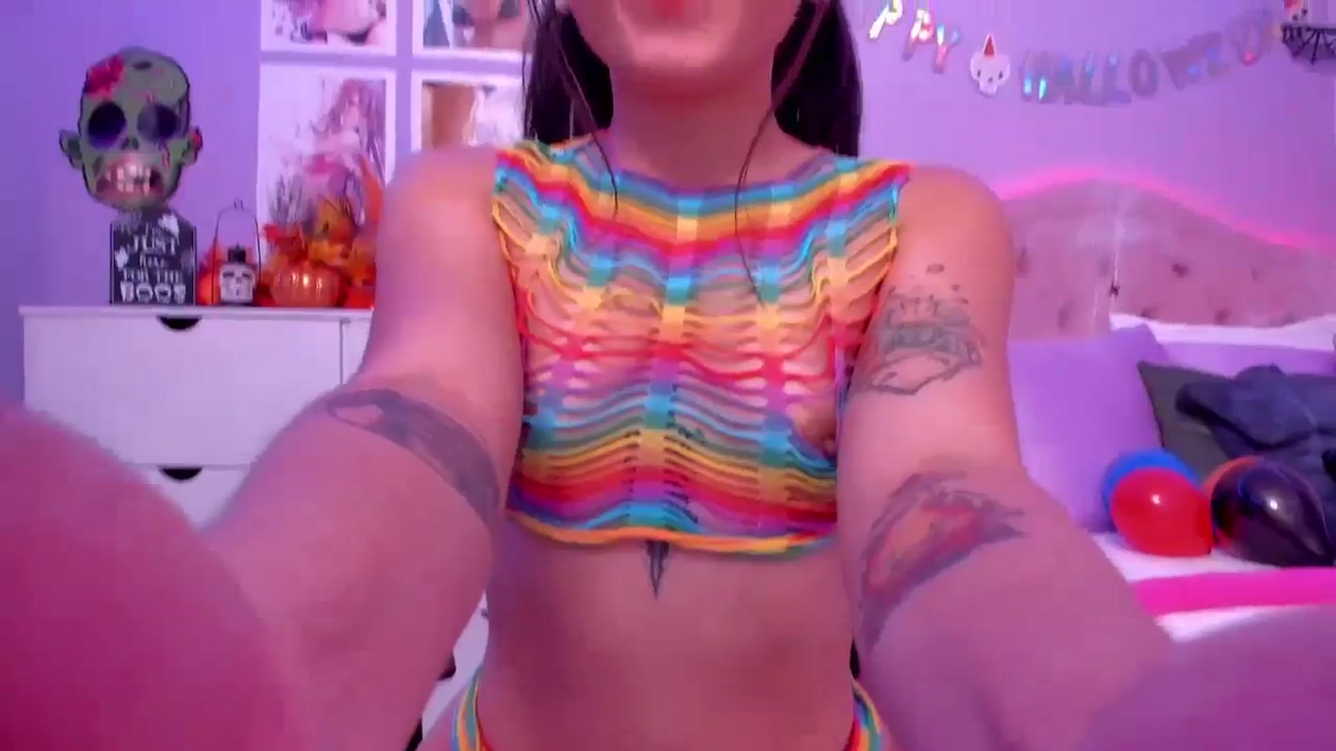 Gallery image thumbnail from Curvy_Girl_'s myfreecams stream on, 10/24/2023, 01:57 image 18 of 20