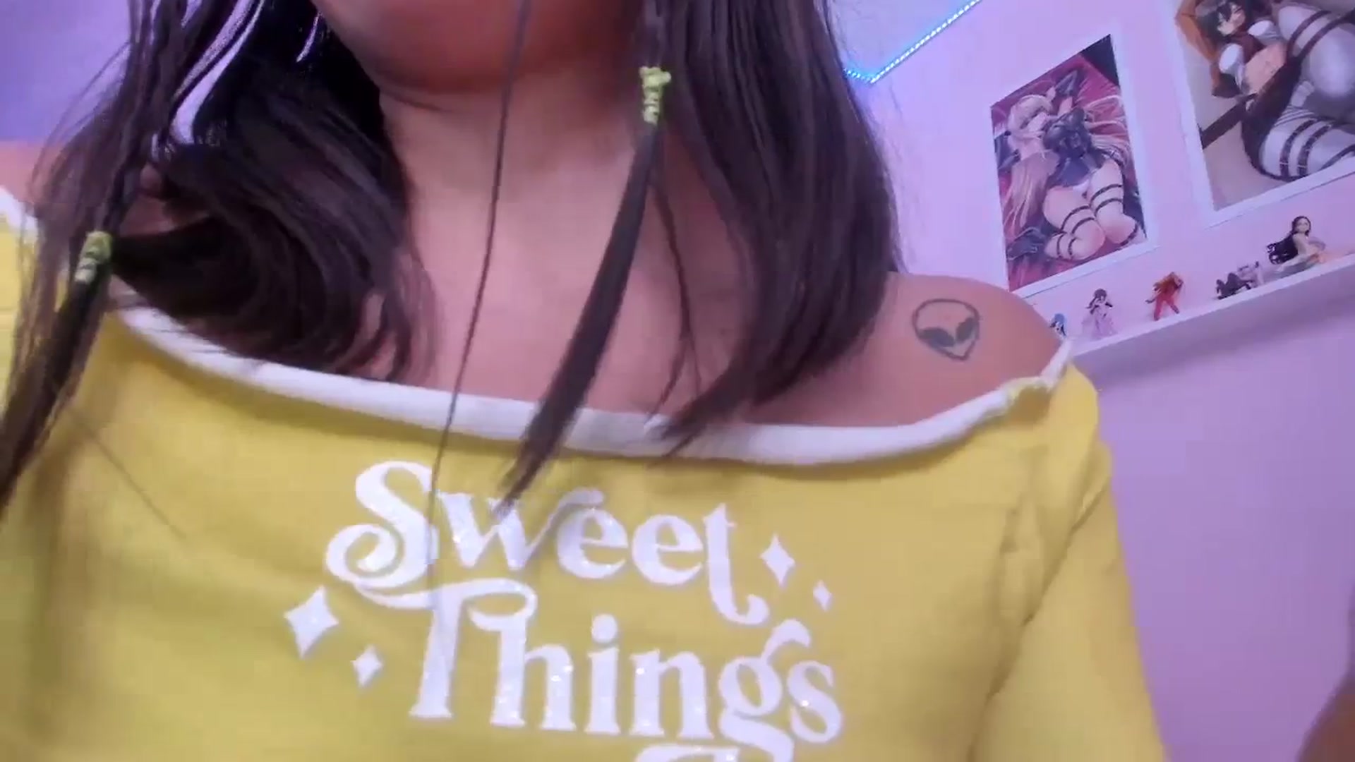 Gallery image thumbnail from Curvy_Girl_'s myfreecams stream on, 12/05/2023, 07:06 image 8 of 20