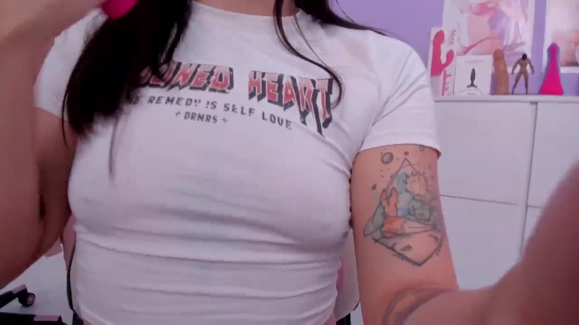 Gallery image thumbnail from Curvy_Girl_'s myfreecams stream on, 05/03/2024, 03:13 image 6 of 20