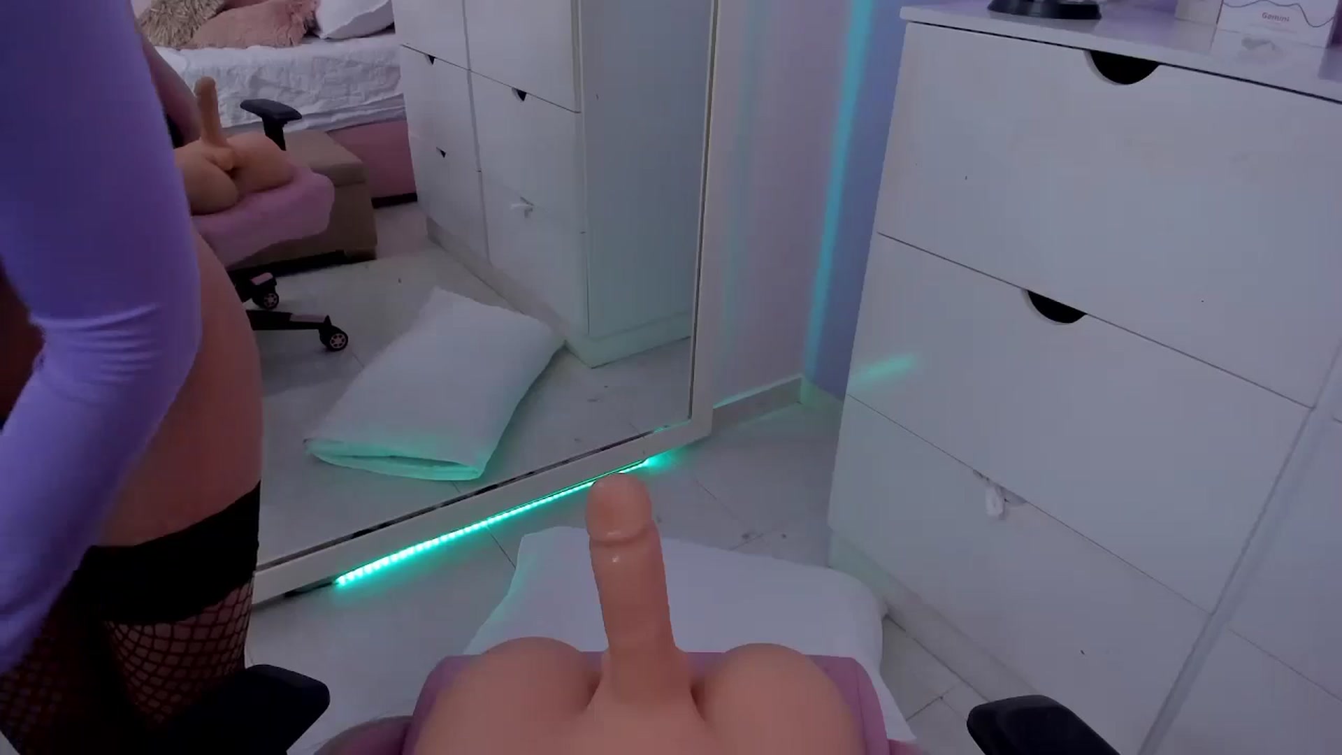 Gallery image thumbnail from Curvy_Girl_'s myfreecams stream on, 08/06/2024, 03:19 image 19 of 20