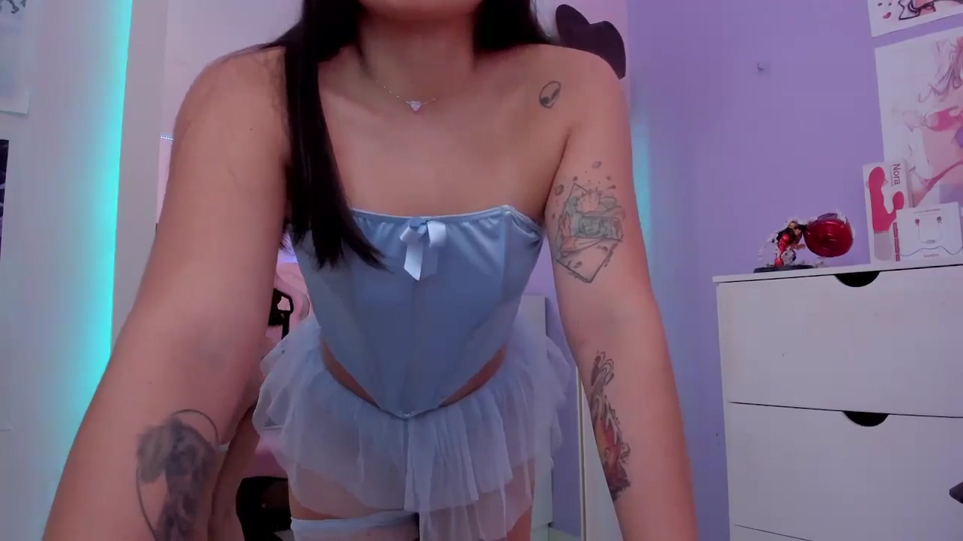 Gallery image thumbnail from Curvy_Girl_'s myfreecams stream on, 08/08/2024, 02:44 image 5 of 20
