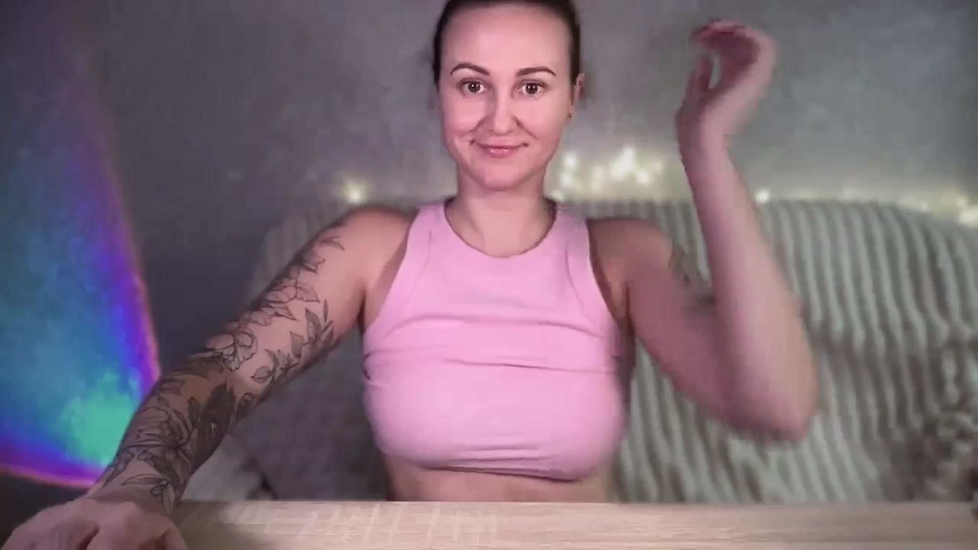 Gallery image thumbnail from Curvy_Me's myfreecams stream on, 12/09/2024, 19:04 image 3 of 20