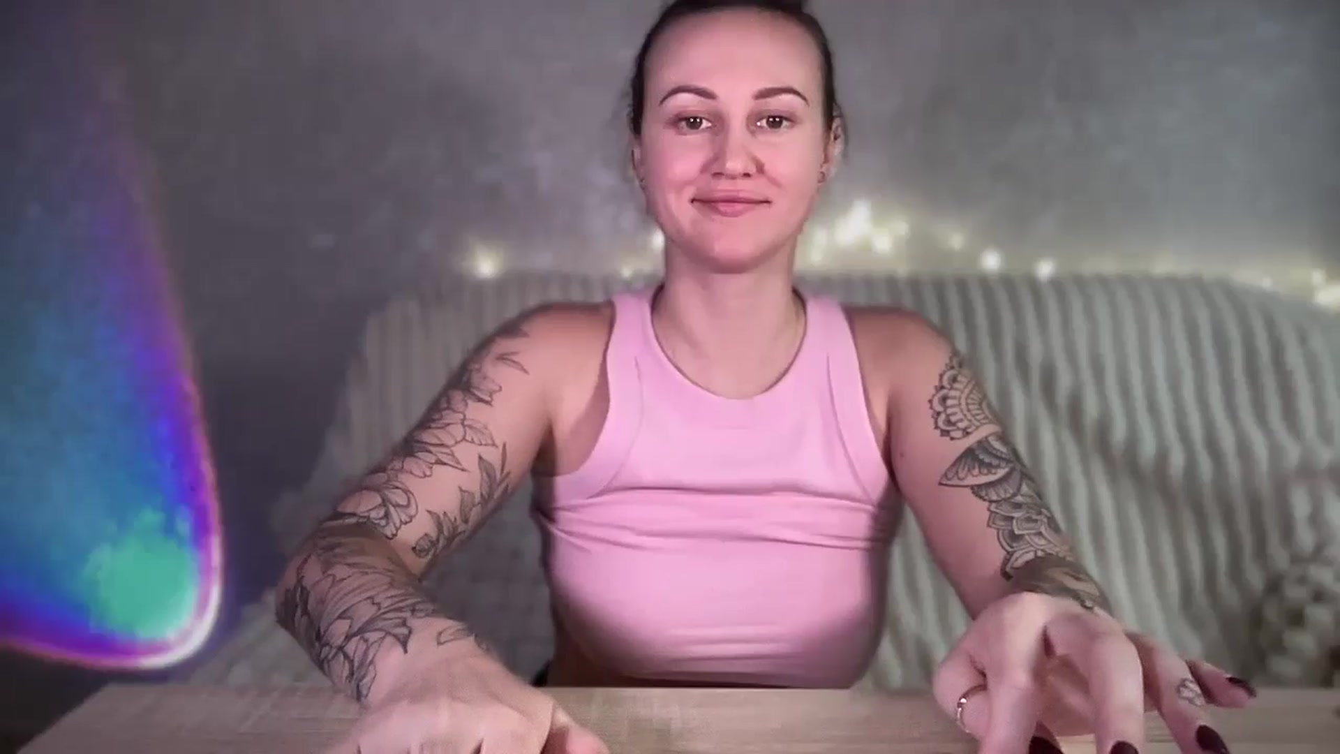 Gallery image thumbnail from Curvy_Me's myfreecams stream on, 12/09/2024, 19:04 image 6 of 20
