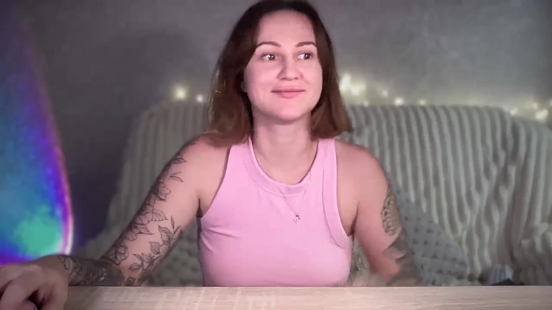 Gallery image thumbnail from Curvy_Me's myfreecams stream on, 12/10/2024, 21:57 image 20 of 20