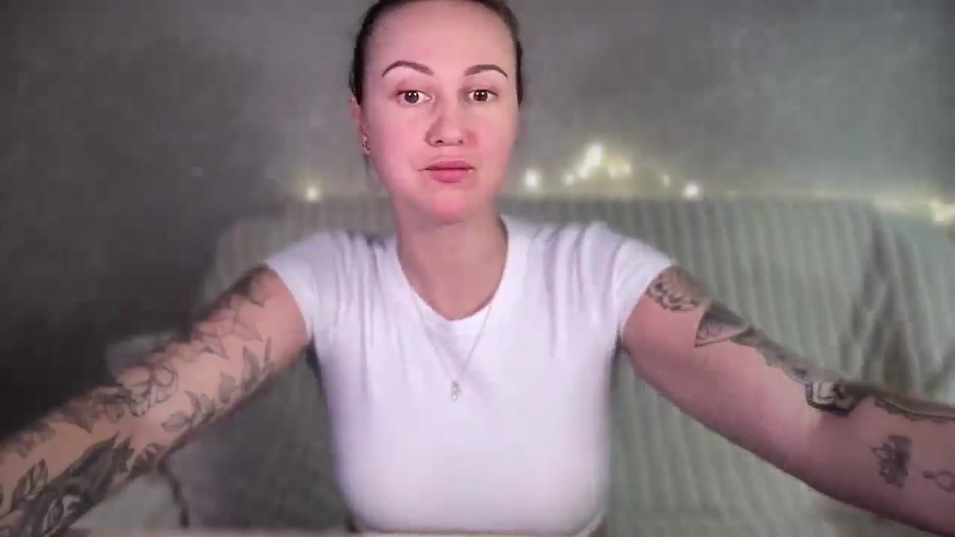 Gallery image thumbnail from Curvy_Me's myfreecams stream on, 12/13/2024, 20:09 image 11 of 20
