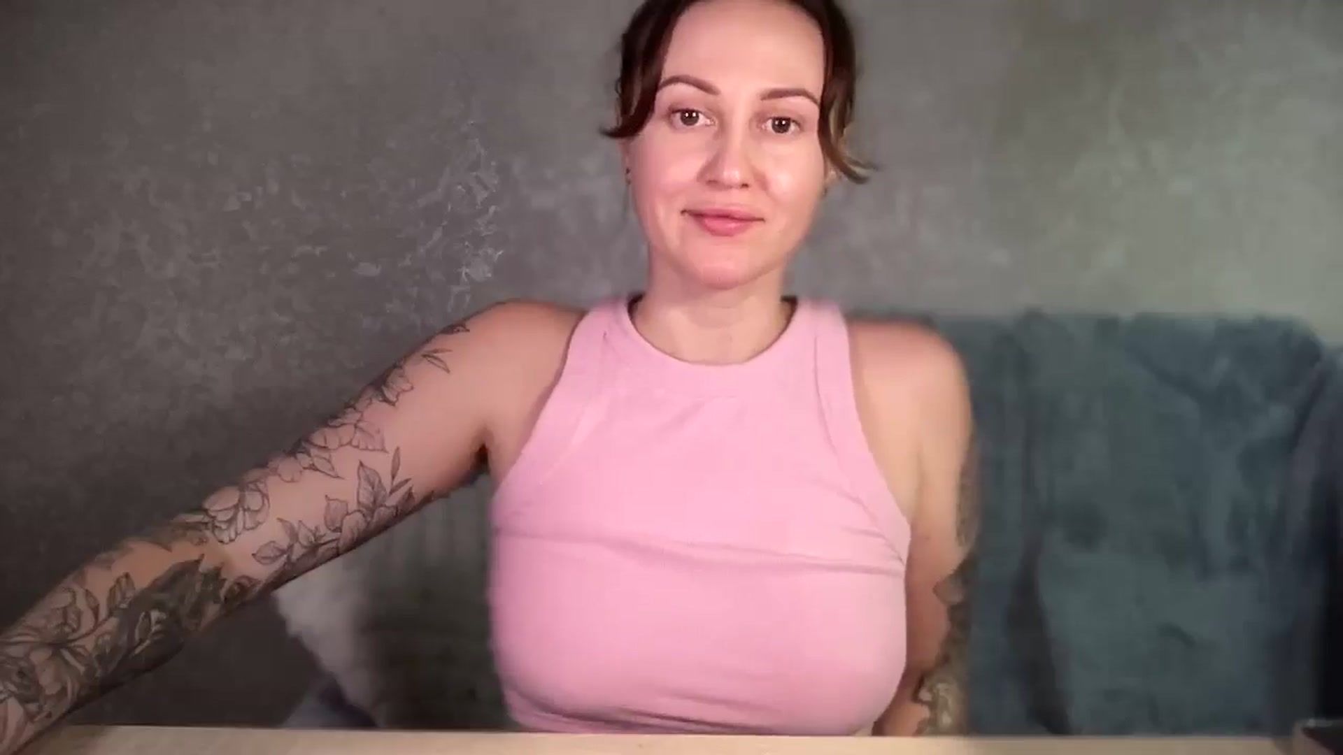 Gallery image thumbnail from Curvy_Me's myfreecams stream on, 12/30/2024, 22:00 image 2 of 20