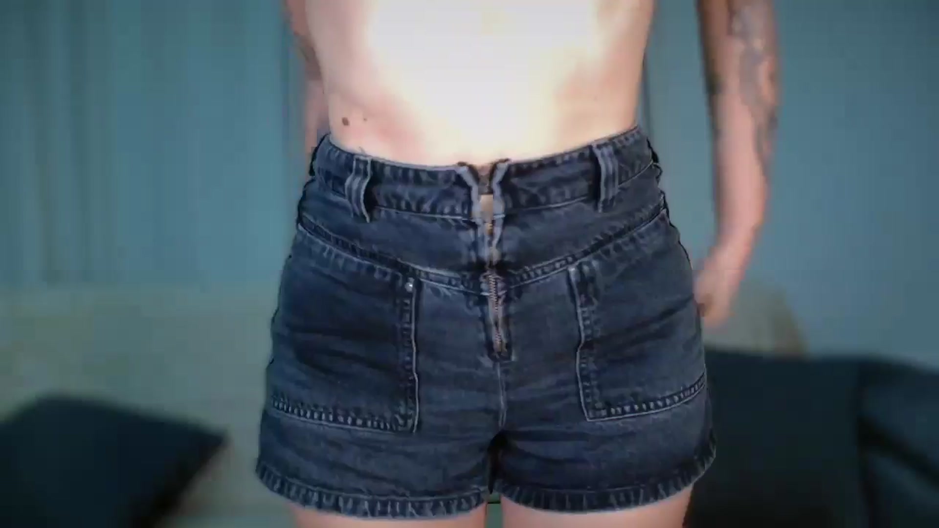 Gallery image thumbnail from Curvy_Me's myfreecams stream on, 04/02/2025, 16:55 image 10 of 20