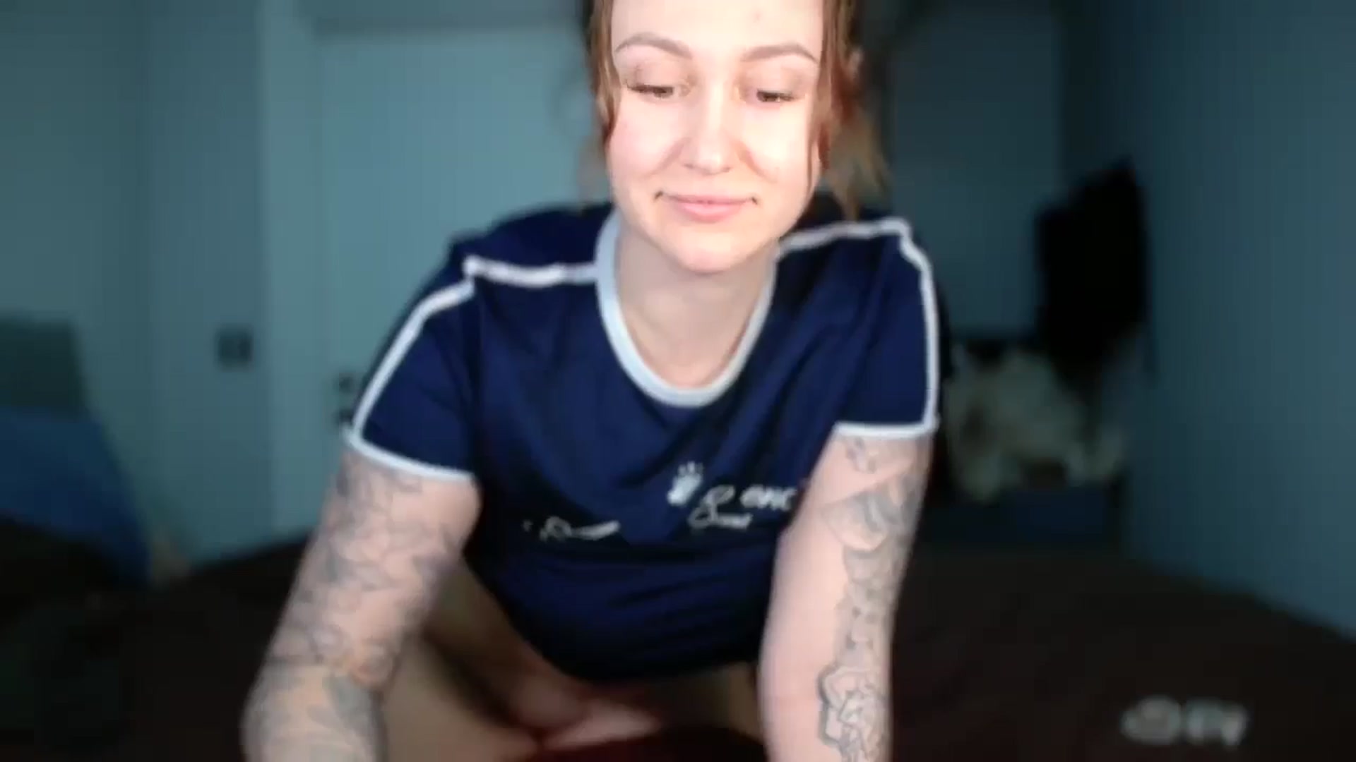 Gallery image thumbnail from Curvy_Me's myfreecams stream on, 04/02/2025, 20:29 image 19 of 20