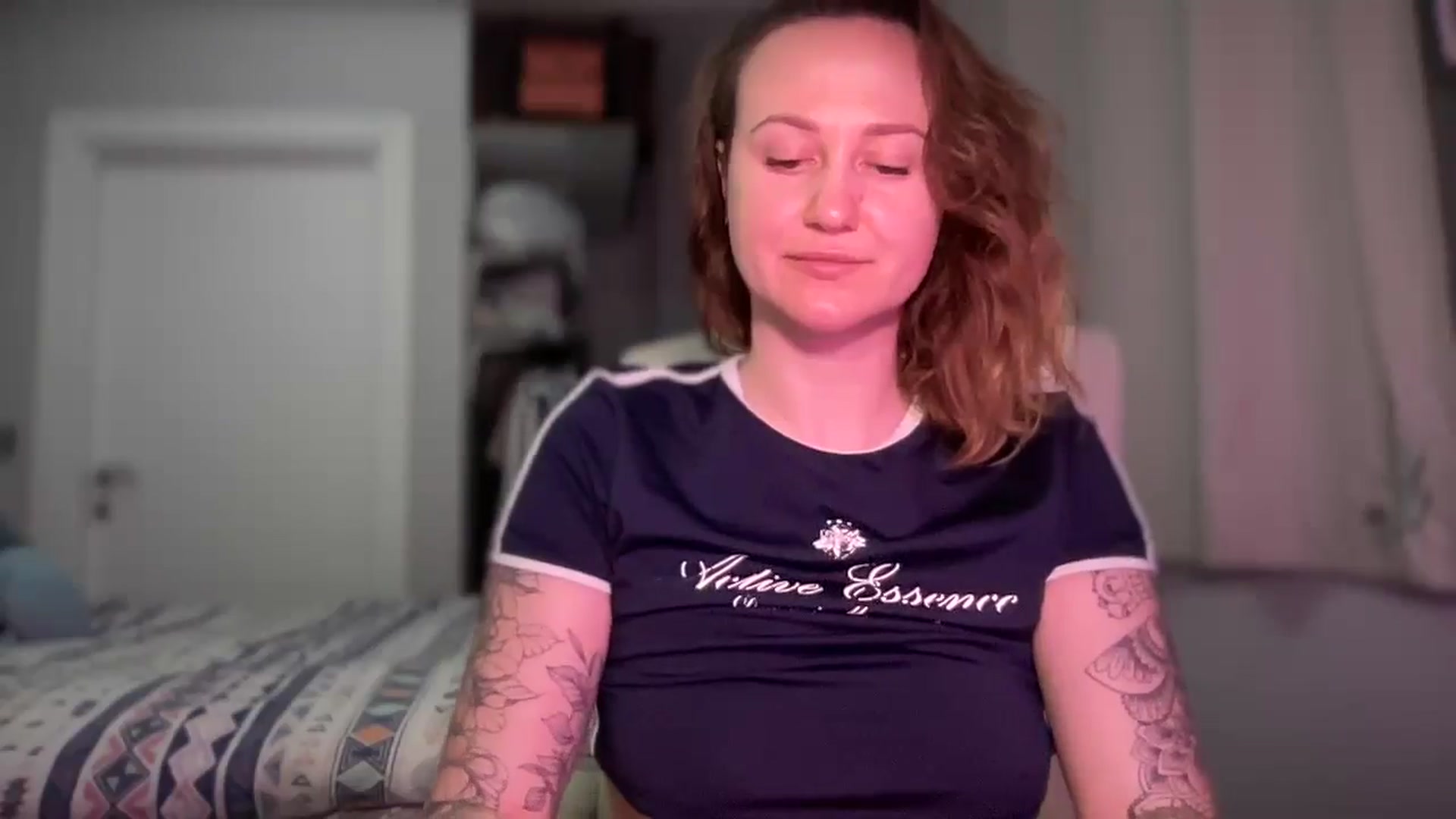 Gallery image thumbnail from Curvy_Me's myfreecams stream on, 05/03/2025, 15:10 image 14 of 20