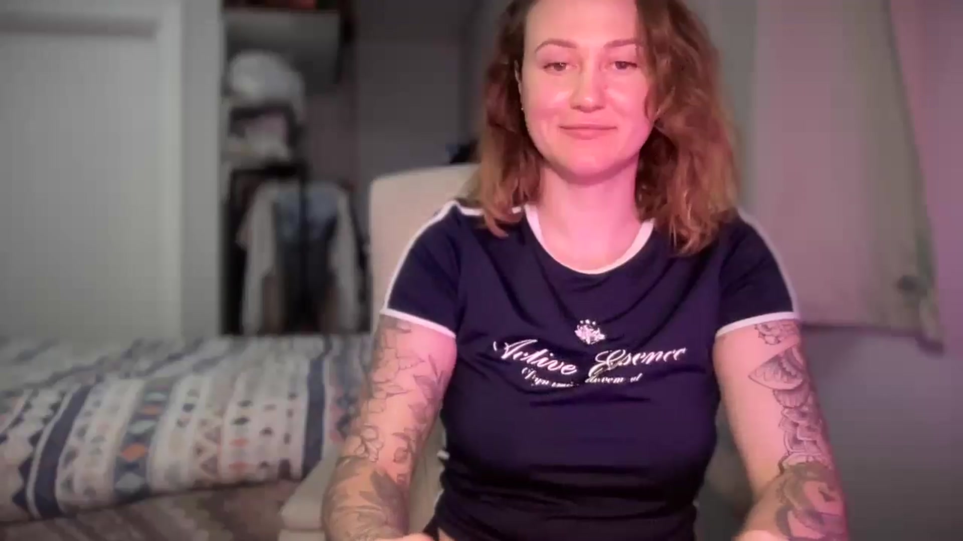 Gallery image thumbnail from Curvy_Me's myfreecams stream on, 05/03/2025, 16:36 image 6 of 20