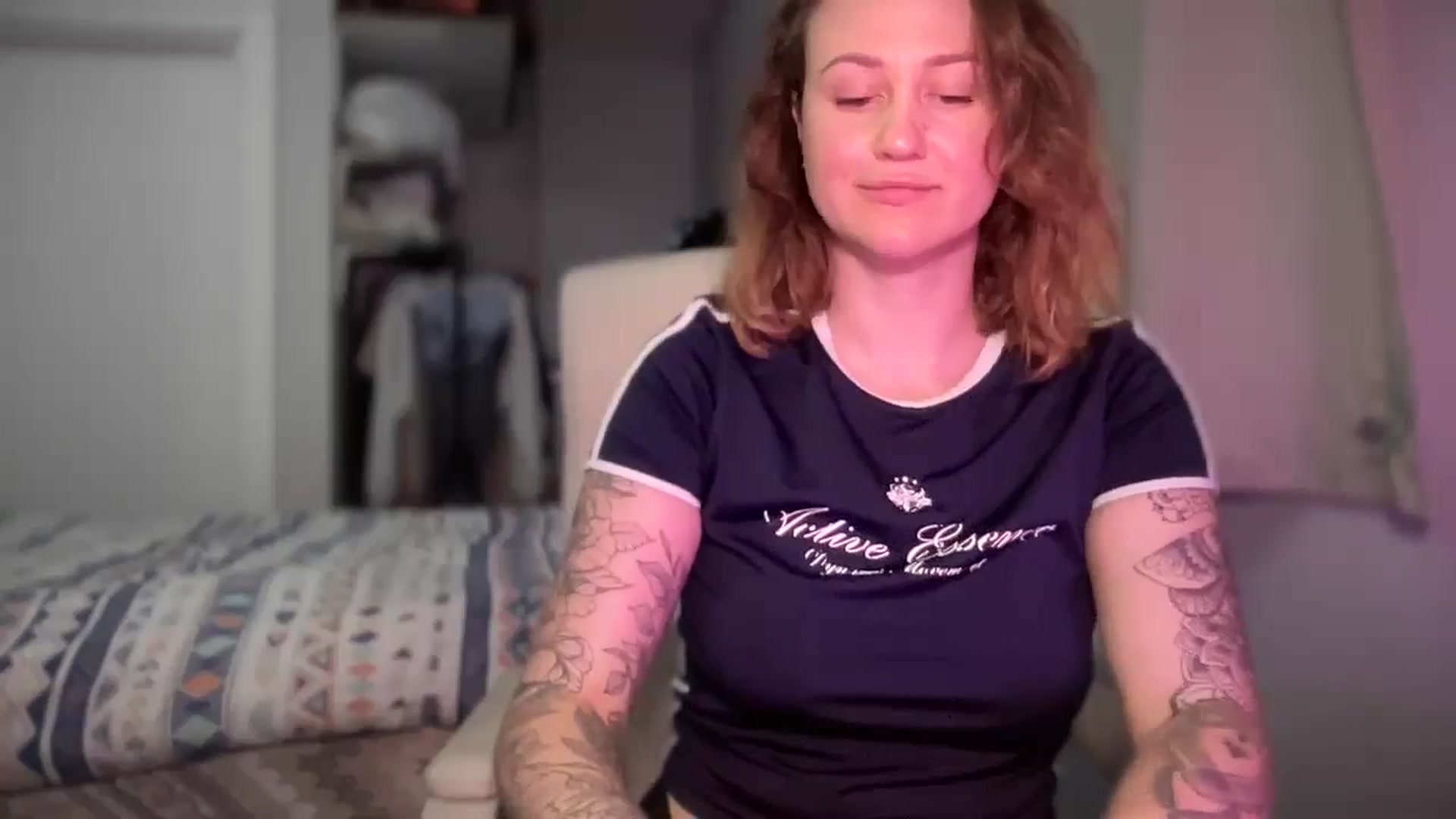Gallery image thumbnail from Curvy_Me's myfreecams stream on, 05/03/2025, 16:36 image 7 of 20