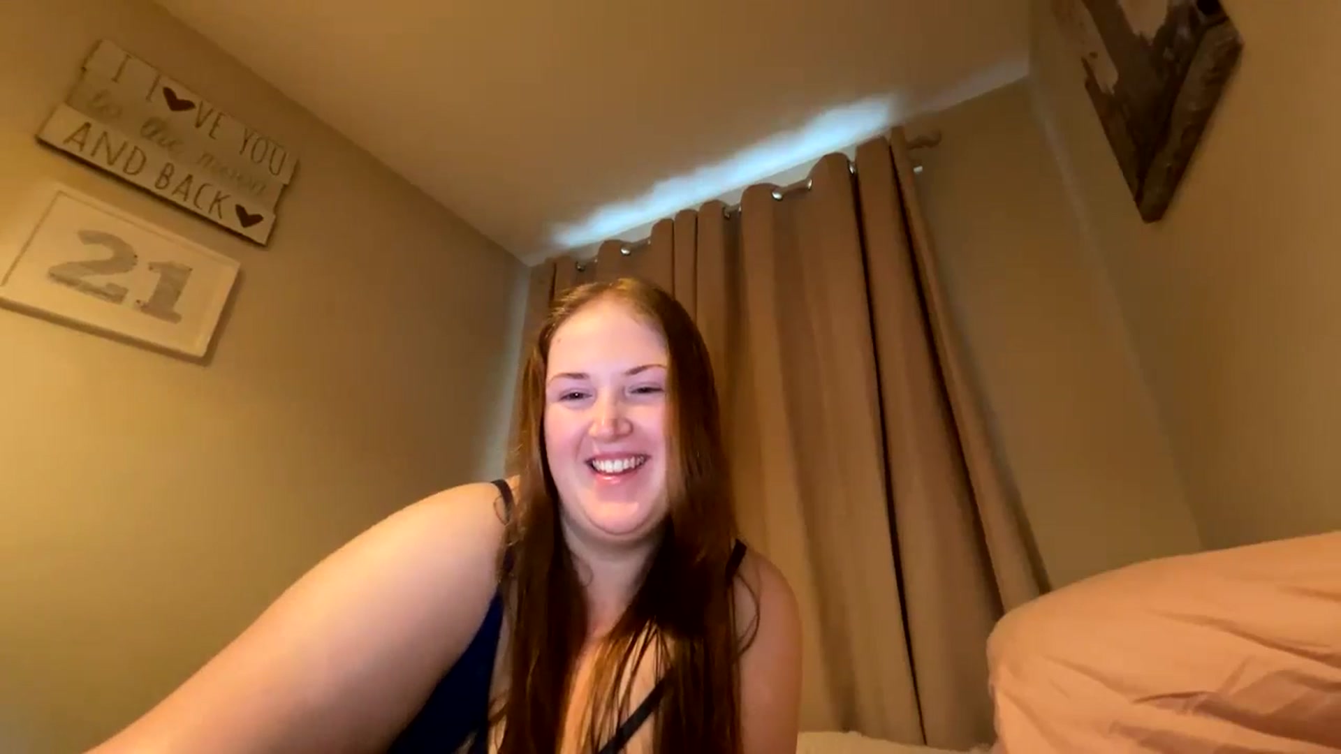 Gallery image thumbnail from Curvyrouge95's myfreecams stream on, 07/22/2024, 07:48 image 11 of 20