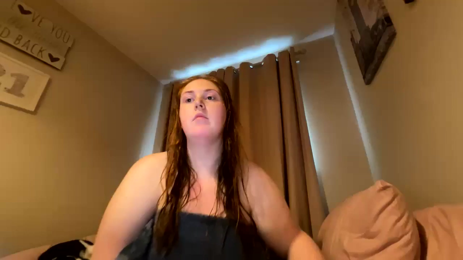 Gallery image thumbnail from Curvyrouge95's myfreecams stream on, 07/22/2024, 07:48 image 1 of 20
