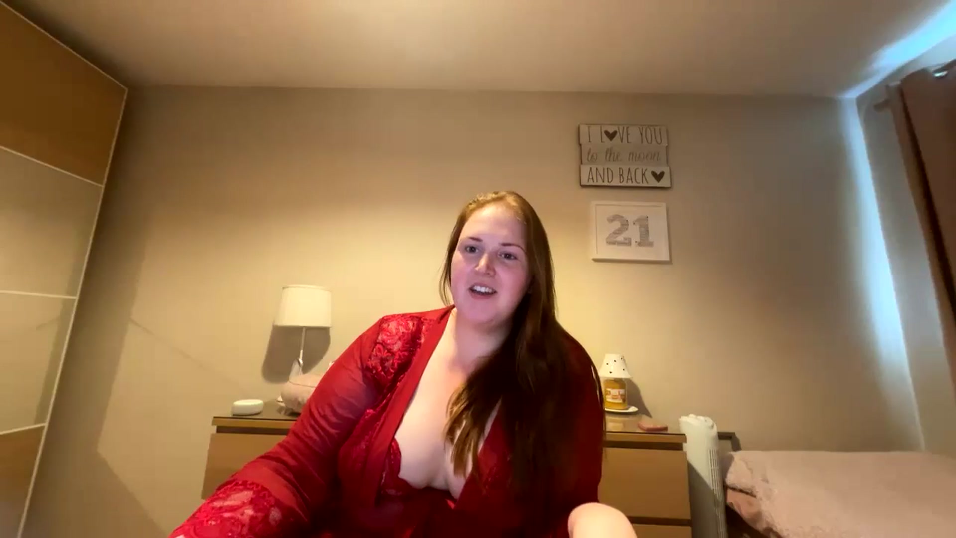 Gallery image thumbnail from Curvyrouge95's myfreecams stream on, 07/24/2024, 12:22 image 9 of 20