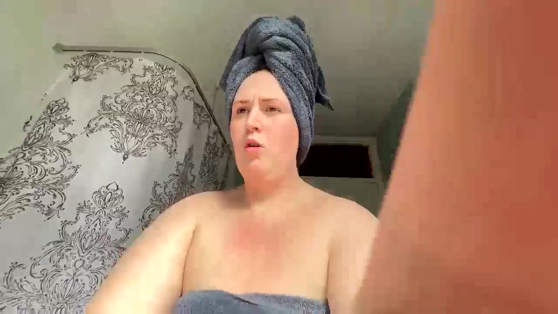 Gallery image thumbnail from Curvyrouge95's myfreecams stream on, 07/27/2024, 16:43 image 11 of 20