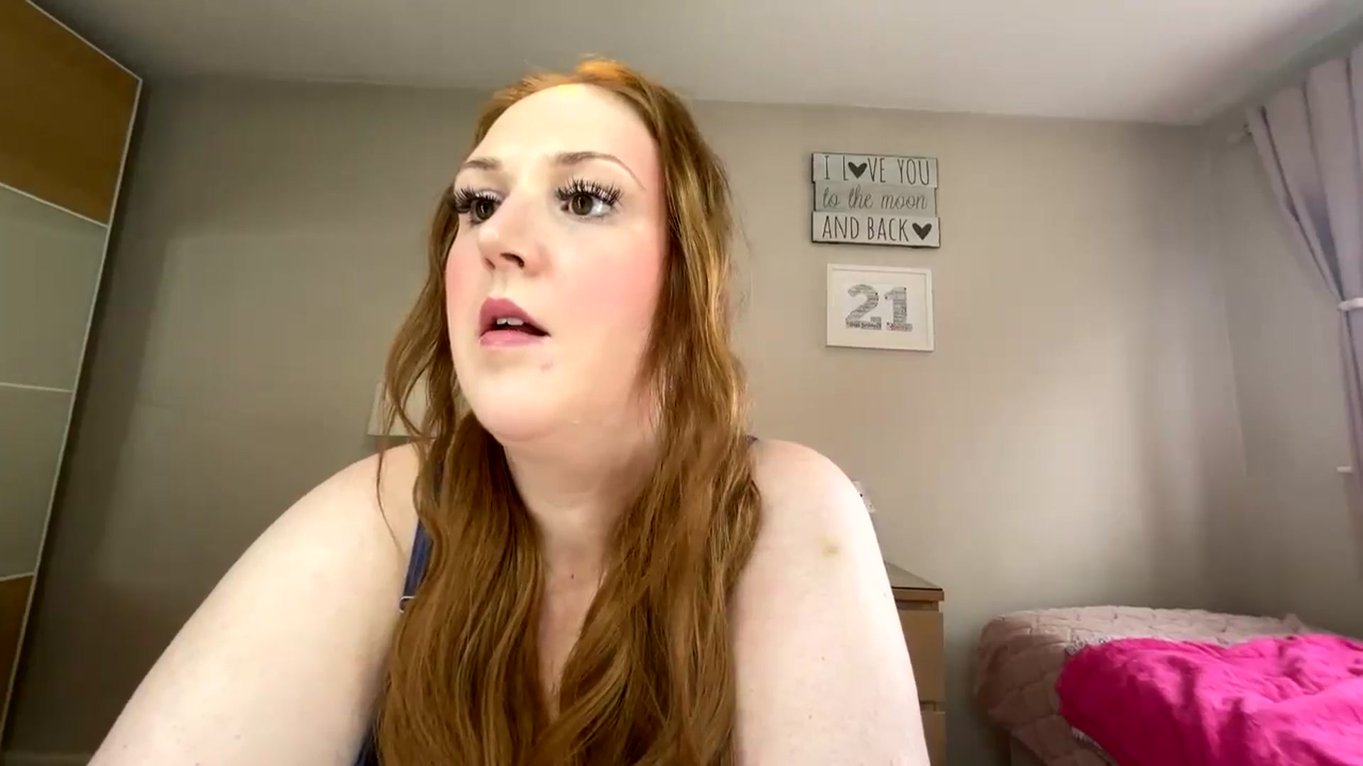 Gallery image thumbnail from Curvyrouge95's myfreecams stream on, 08/21/2024, 13:09 image 8 of 20
