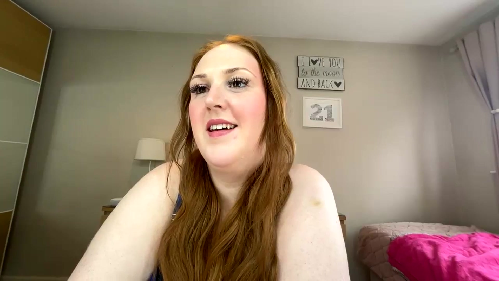 Gallery image thumbnail from Curvyrouge95's myfreecams stream on, 08/21/2024, 13:09 image 7 of 20