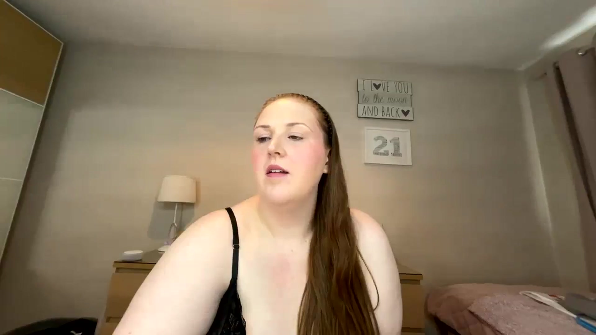 Gallery image thumbnail from Curvyrouge95's myfreecams stream on, 08/28/2024, 10:14 image 20 of 20