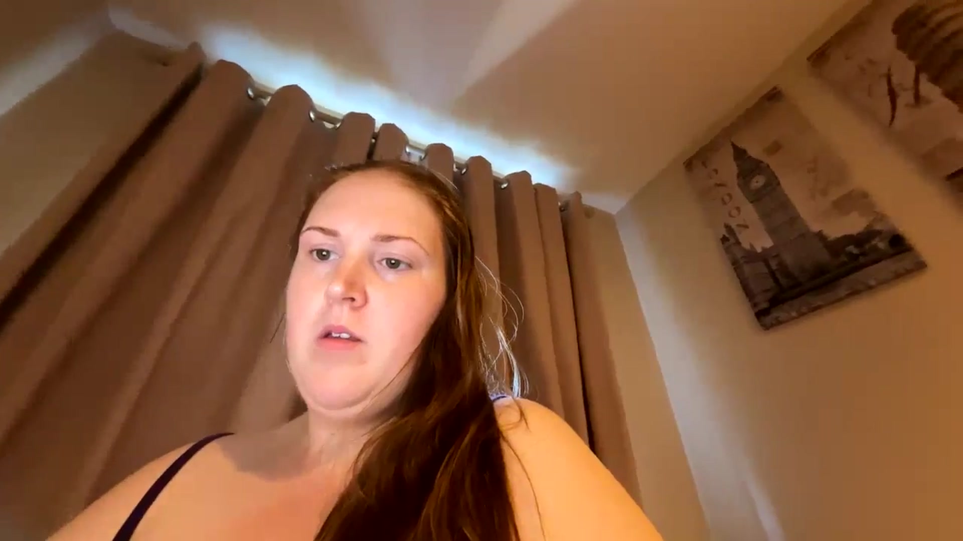 Gallery image thumbnail from Curvyrouge95's myfreecams stream on, 08/30/2024, 09:24 image 6 of 20