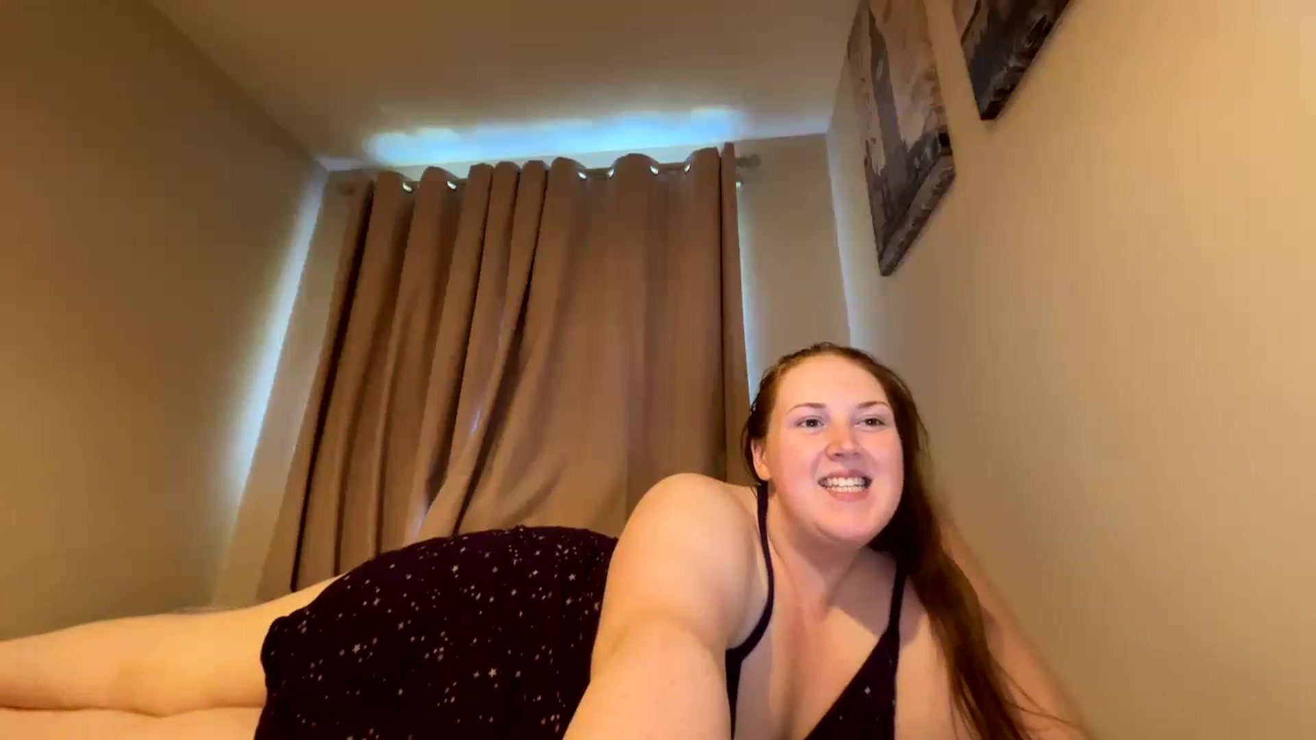 Gallery image thumbnail from Curvyrouge95's myfreecams stream on, 08/30/2024, 11:27 image 4 of 20
