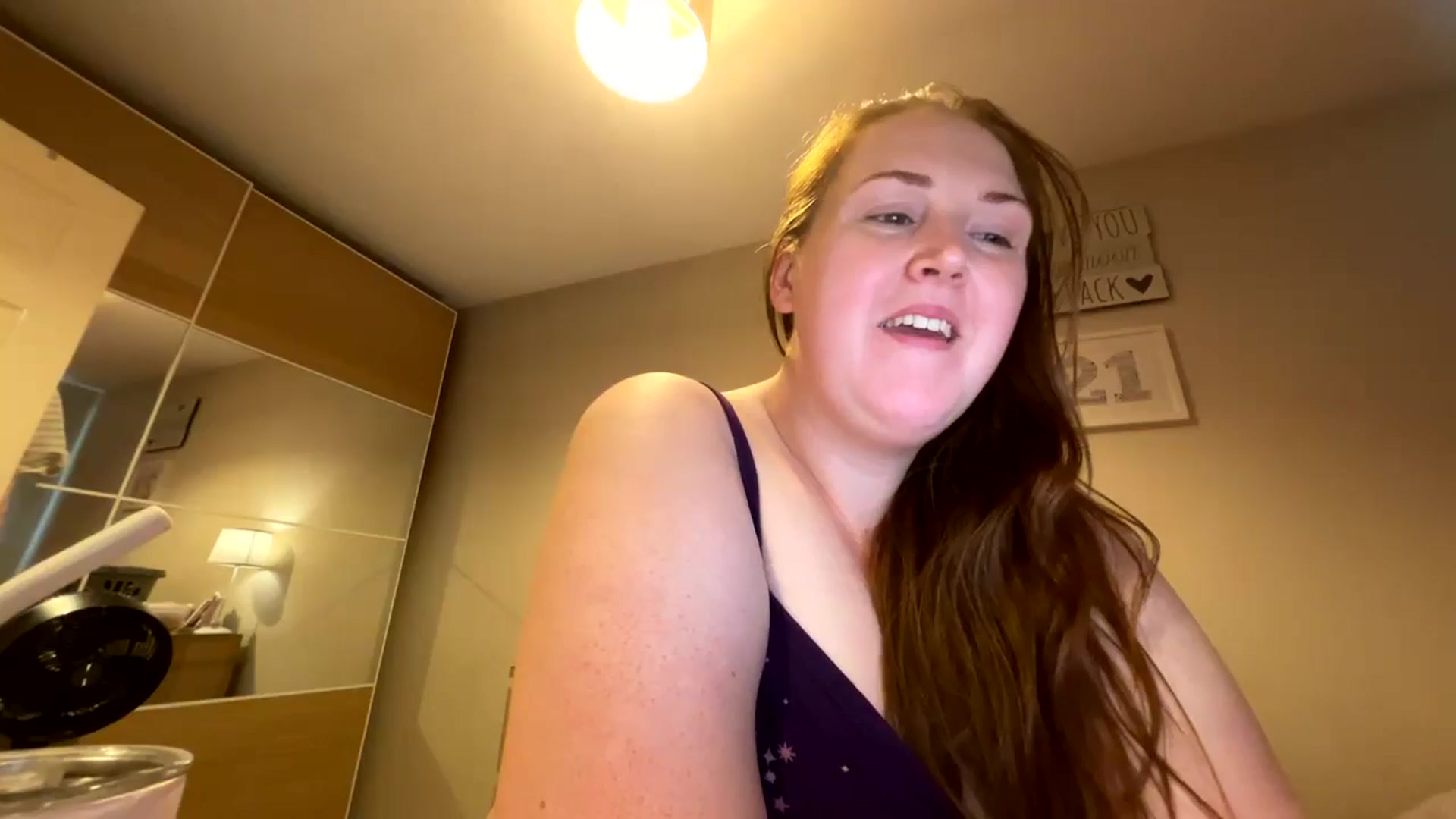 Gallery image thumbnail from Curvyrouge95's myfreecams stream on, 08/30/2024, 11:27 image 15 of 20