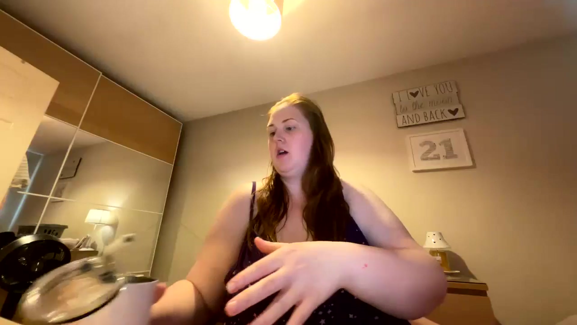 Gallery image thumbnail from Curvyrouge95's myfreecams stream on, 08/30/2024, 11:27 image 18 of 20