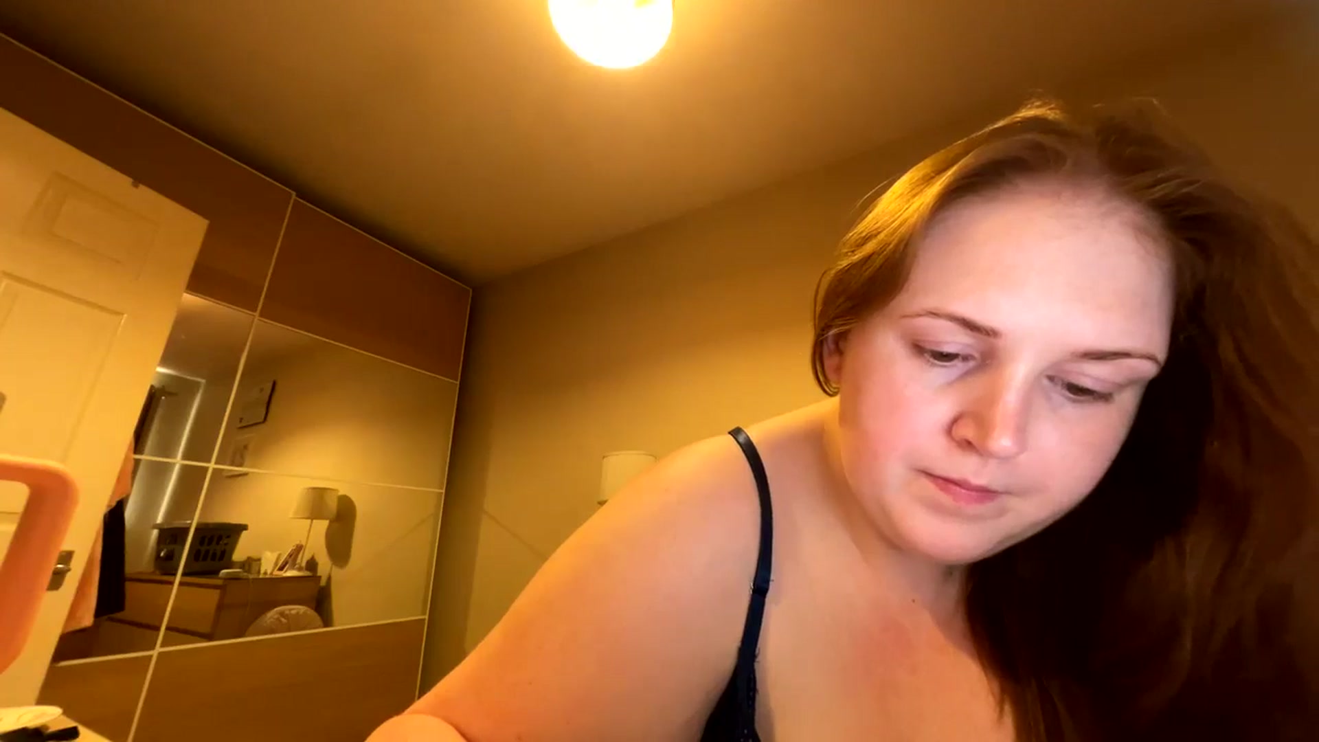 Gallery image thumbnail from Curvyrouge95's myfreecams stream on, 08/30/2024, 18:21 image 6 of 20