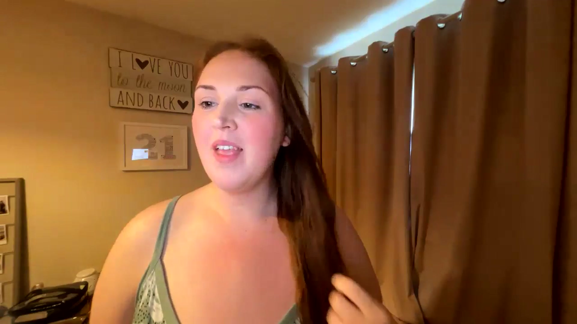 Gallery image thumbnail from Curvyrouge95's myfreecams stream on, 09/16/2024, 09:01 image 3 of 20