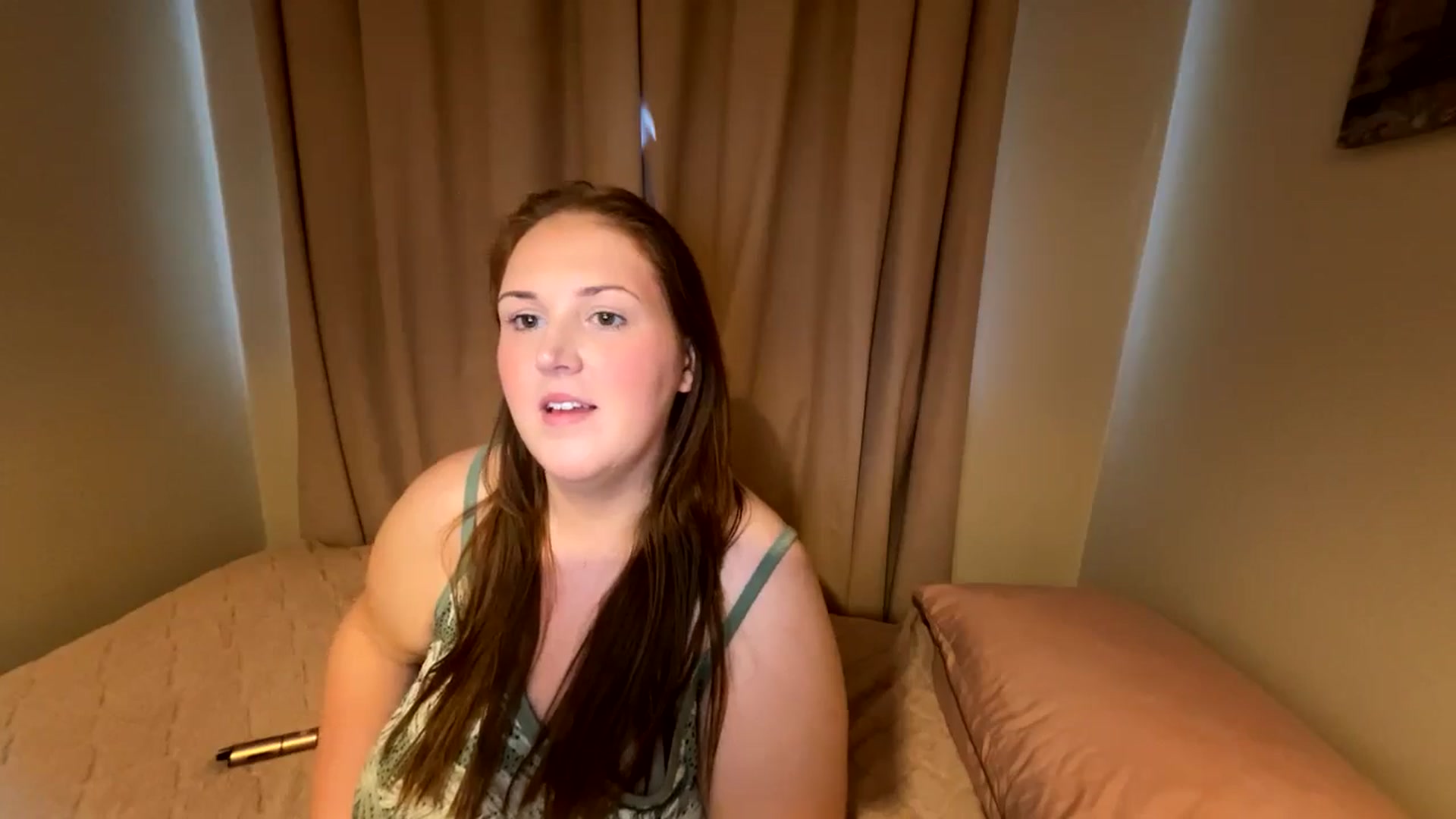 Gallery image thumbnail from Curvyrouge95's myfreecams stream on, 09/16/2024, 09:01 image 12 of 20