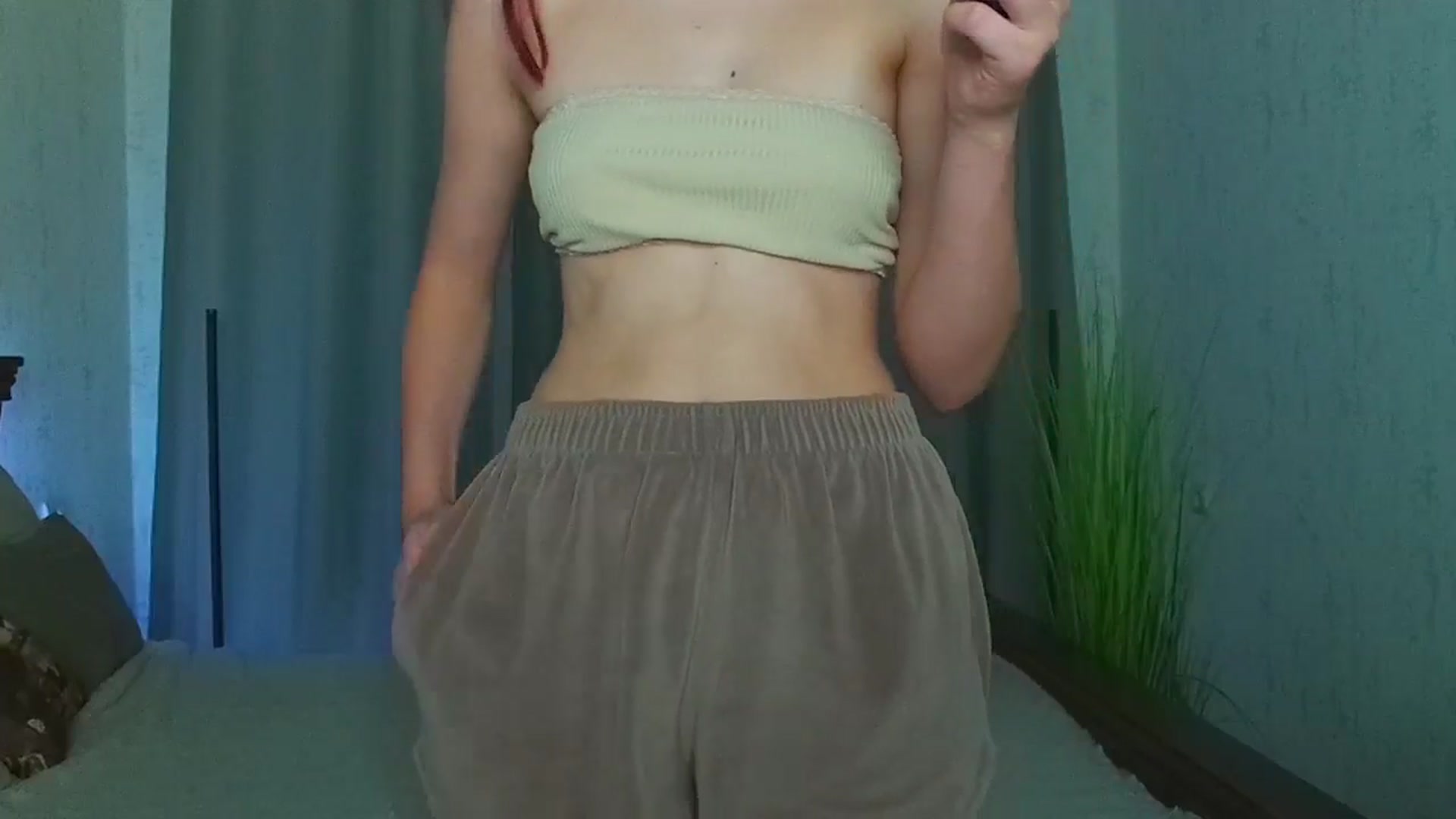 Gallery image thumbnail from Cut1e_cut1e's myfreecams stream on, 09/15/2024, 12:51 image 15 of 20