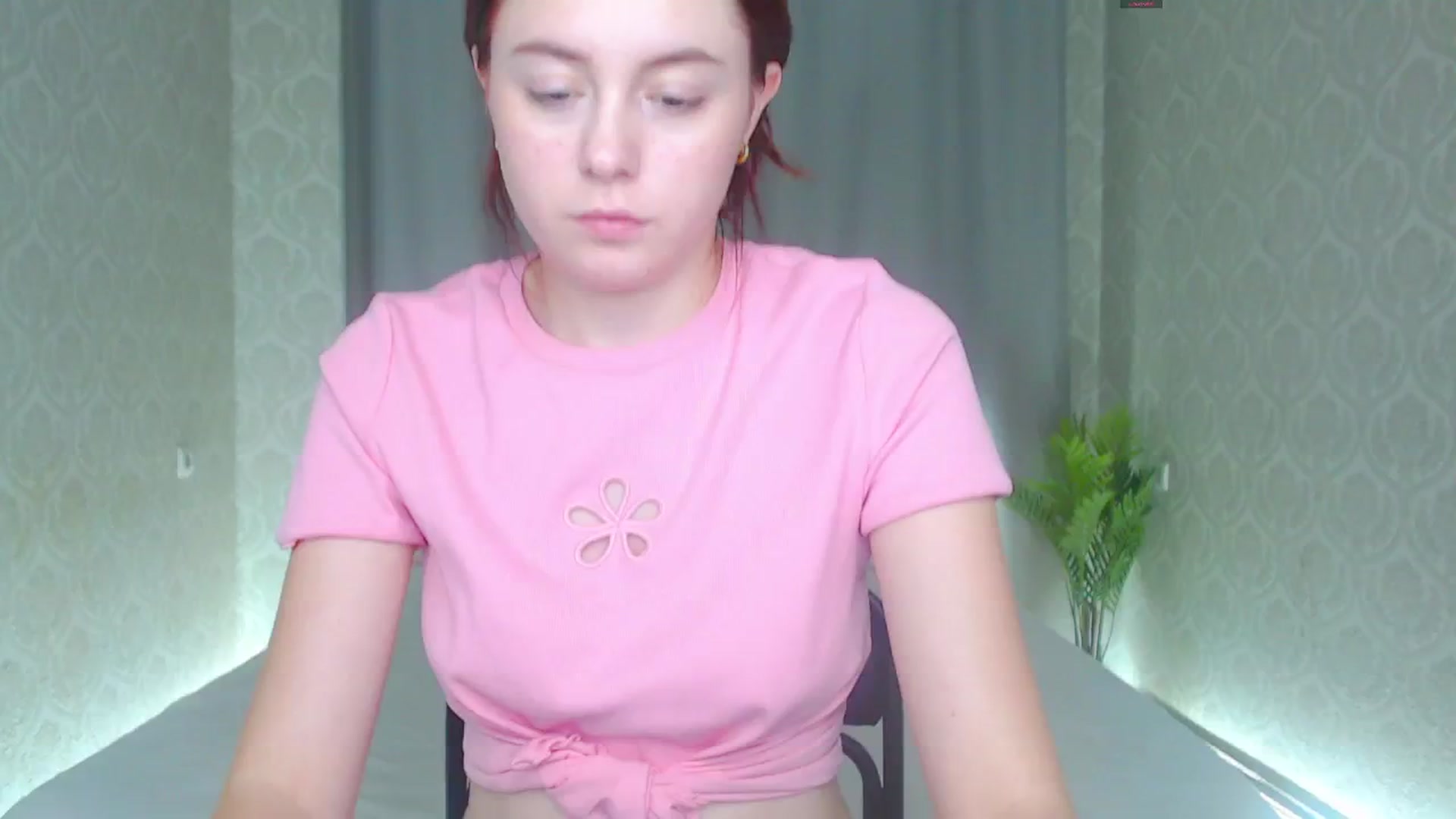 Gallery image thumbnail from Cut1e_cut1e's myfreecams stream on, 09/15/2024, 17:19 image 13 of 20