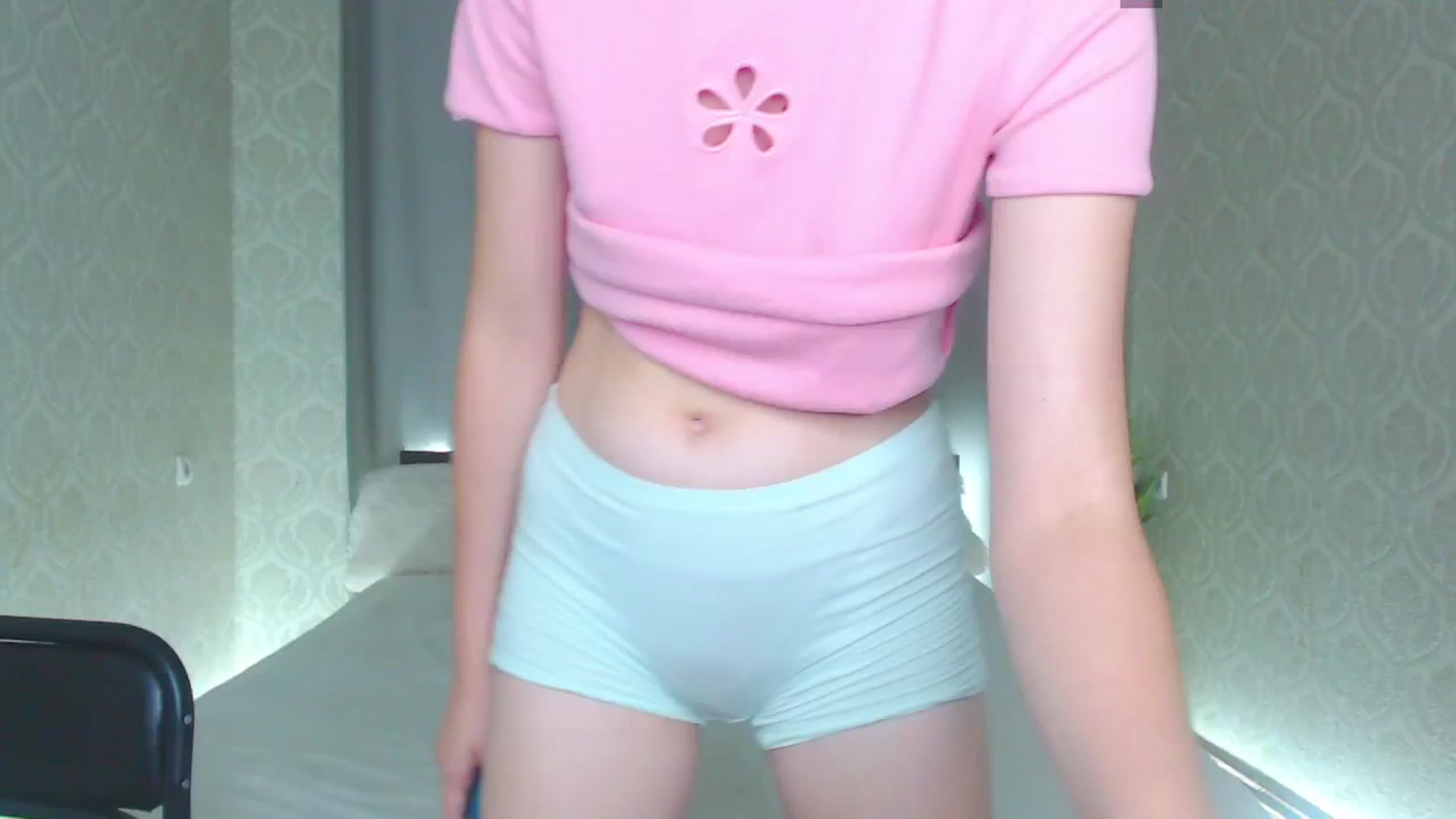 Gallery image thumbnail from Cut1e_cut1e's myfreecams stream on, 09/15/2024, 17:19 image 17 of 20