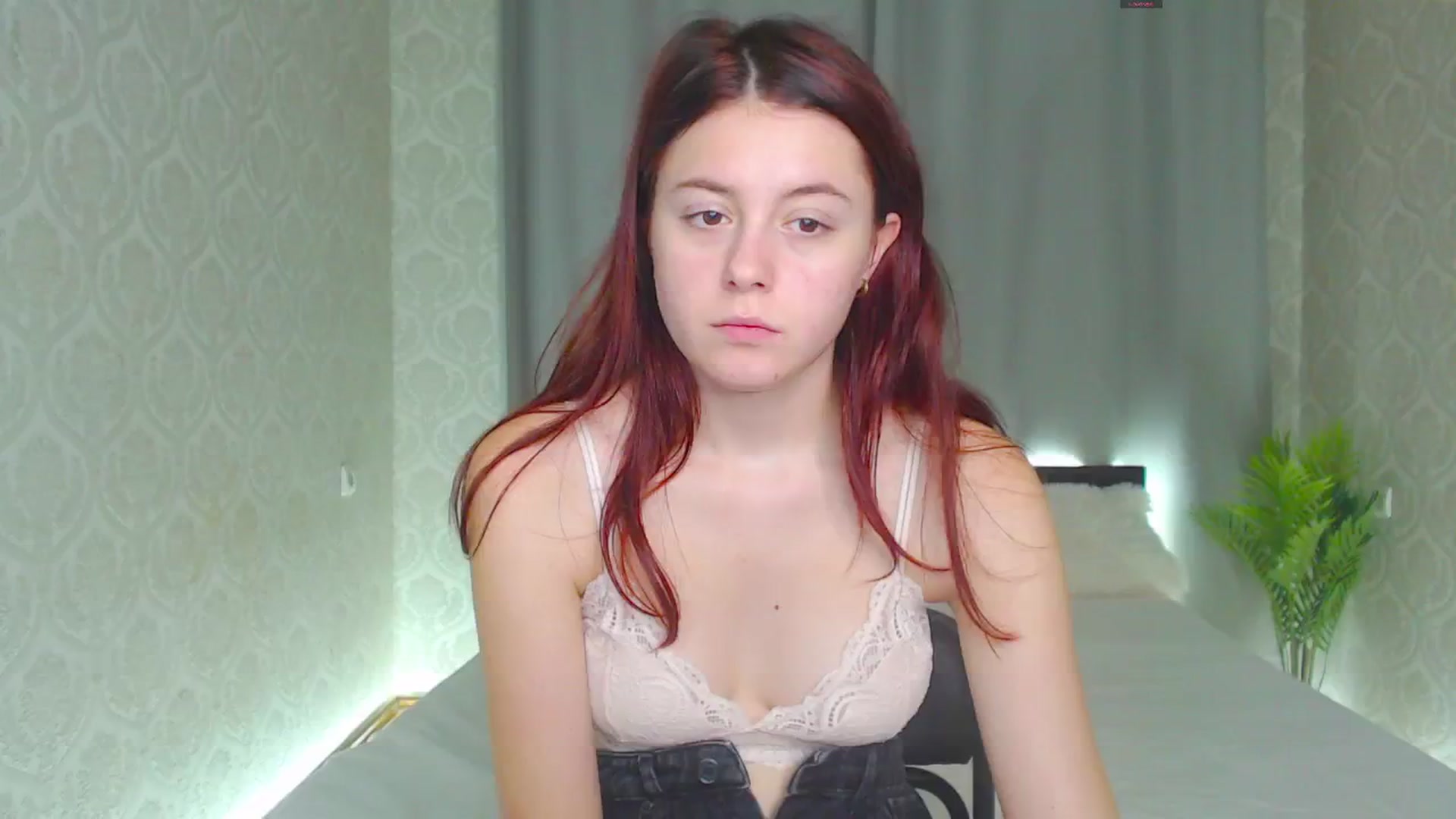 Gallery image thumbnail from Cut1e_cut1e's myfreecams stream on, 09/16/2024, 15:01 image 9 of 20