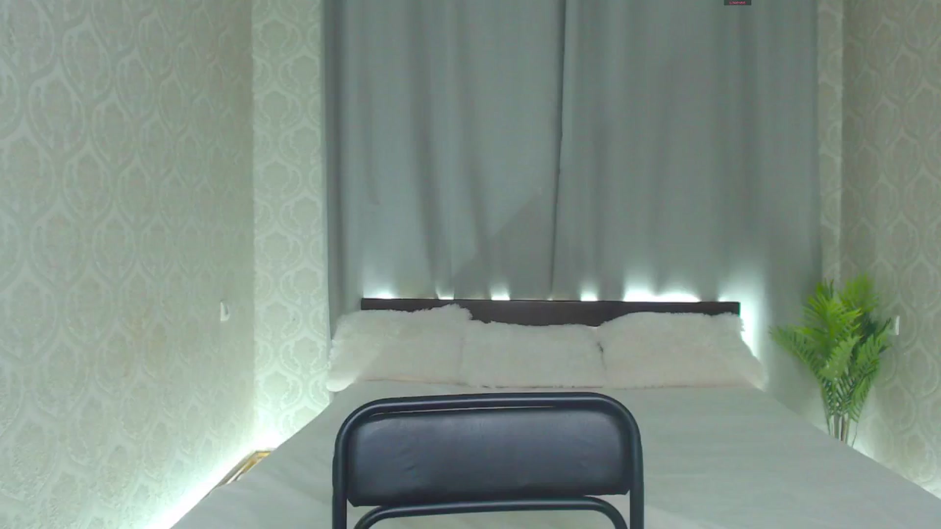 Gallery image thumbnail from Cut1e_cut1e's myfreecams stream on, 09/16/2024, 15:01 image 5 of 20