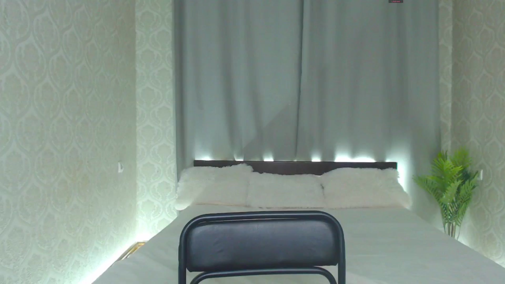 Gallery image thumbnail from Cut1e_cut1e's myfreecams stream on, 09/16/2024, 15:01 image 6 of 20