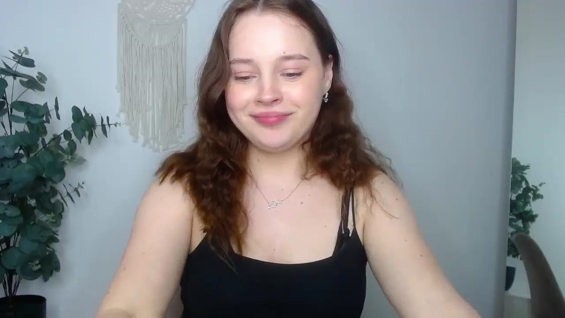 Gallery image thumbnail from Cut1e_cutie1's myfreecams stream on, 05/28/2025, 16:07 image 19 of 20
