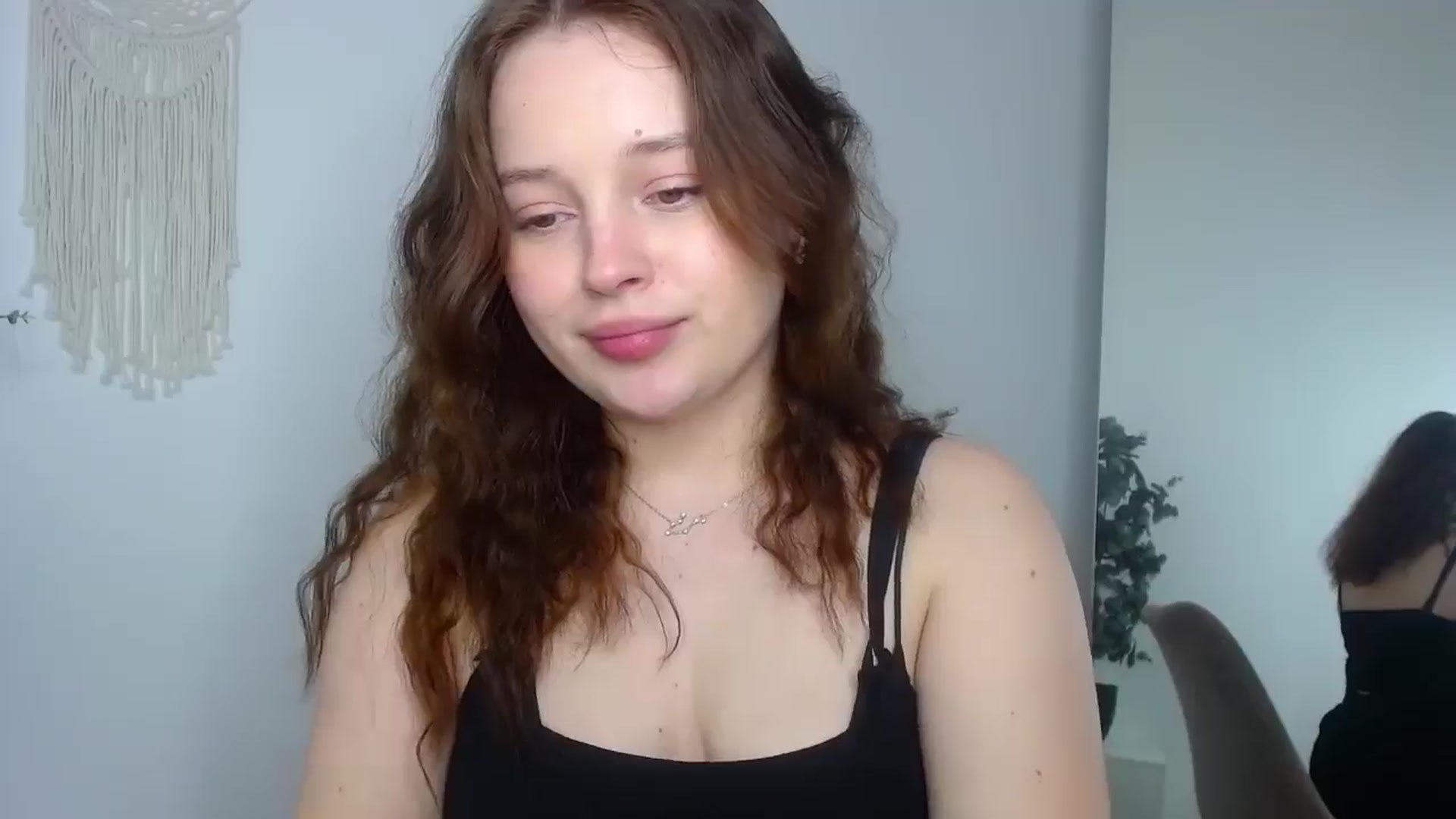 Gallery image thumbnail from Cut1e_cutie1's myfreecams stream on, 05/28/2025, 18:52 image 16 of 20