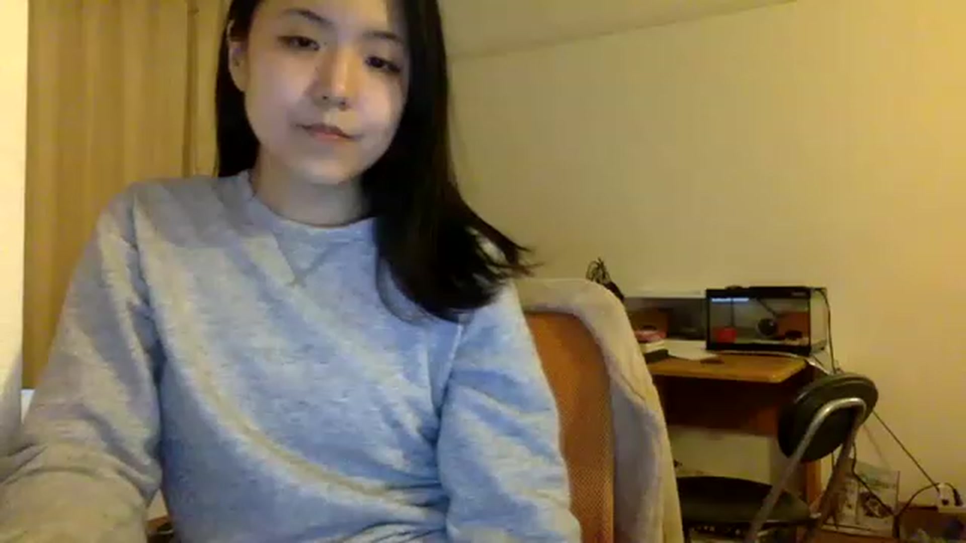 Gallery image thumbnail from Cut31iVanny__'s myfreecams stream on, 03/20/2023, 08:35 image 17 of 20