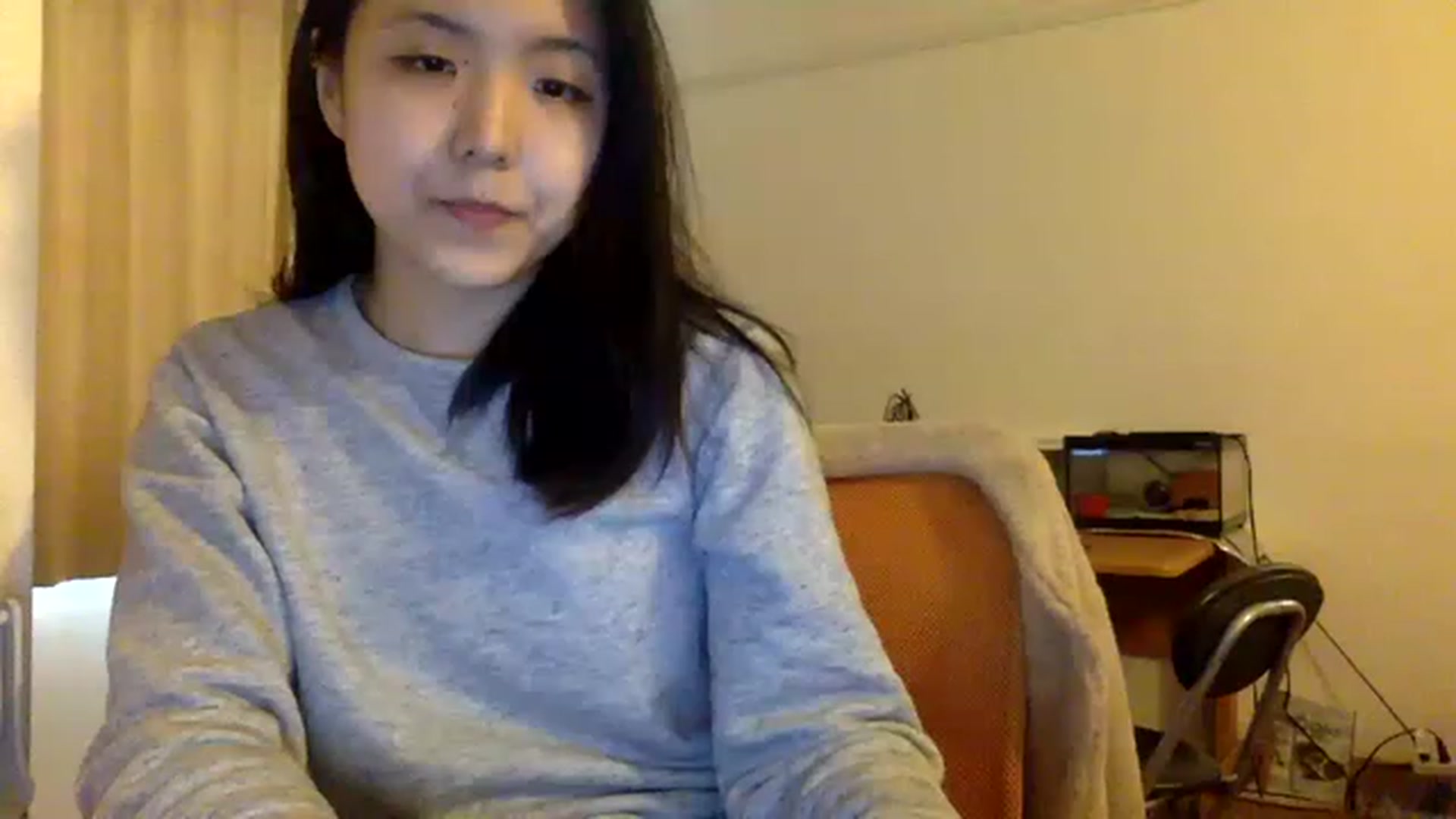 Gallery image thumbnail from Cut31iVanny__'s myfreecams stream on, 03/20/2023, 08:35 image 6 of 20