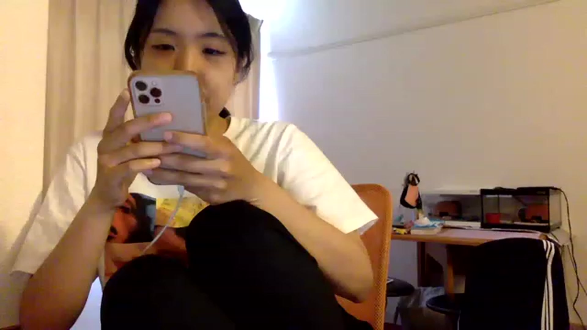 Gallery image thumbnail from Cut31iVanny__'s myfreecams stream on, 05/22/2023, 02:52 image 4 of 20