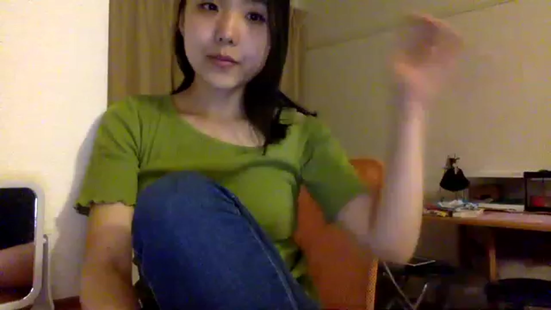 Gallery image thumbnail from Cut31iVanny__'s myfreecams stream on, 05/23/2023, 10:47 image 6 of 20