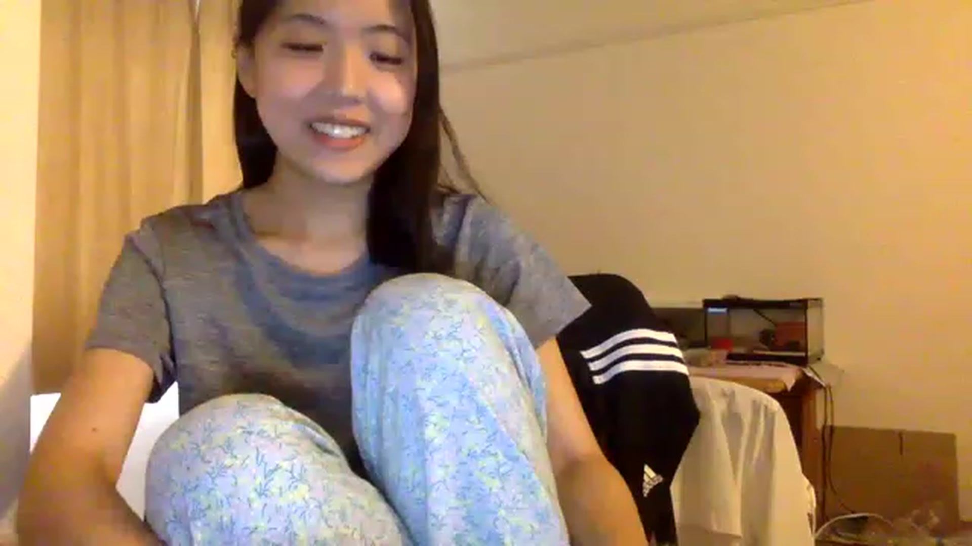 Gallery image thumbnail from Cut31iVanny__'s myfreecams stream on, 06/06/2023, 01:30 image 4 of 20