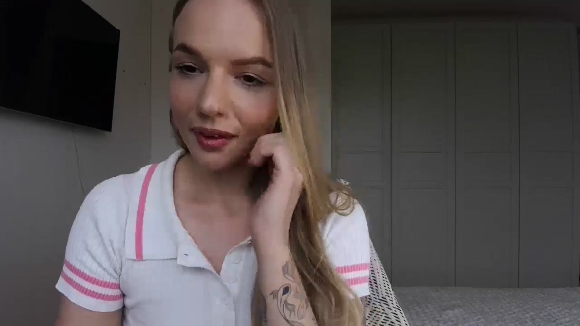 Gallery image thumbnail from Cut34ng3l's myfreecams stream on, 08/02/2024, 15:25 image 16 of 20