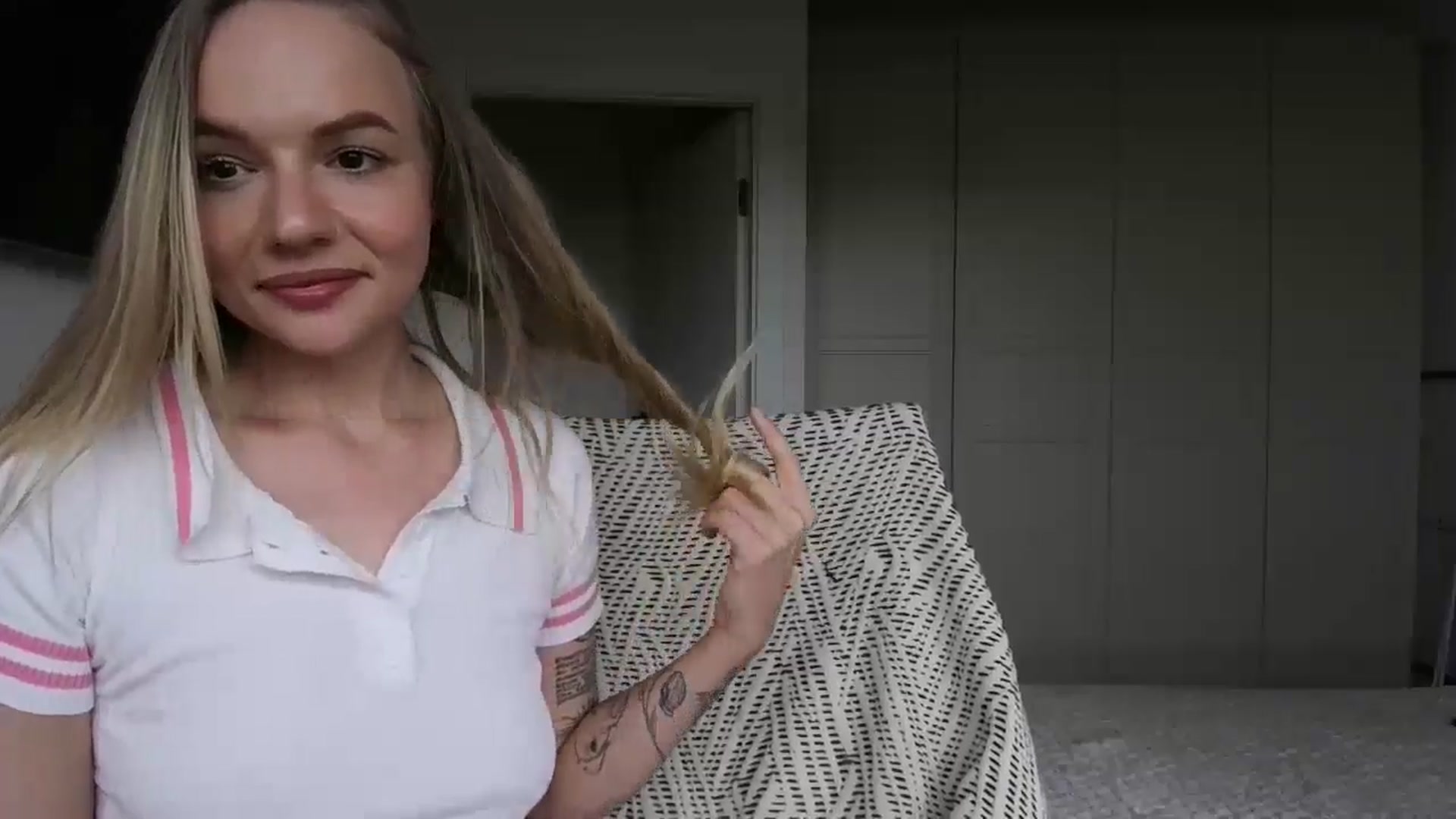 Gallery image thumbnail from Cut34ng3l's myfreecams stream on, 08/02/2024, 16:57 image 9 of 20