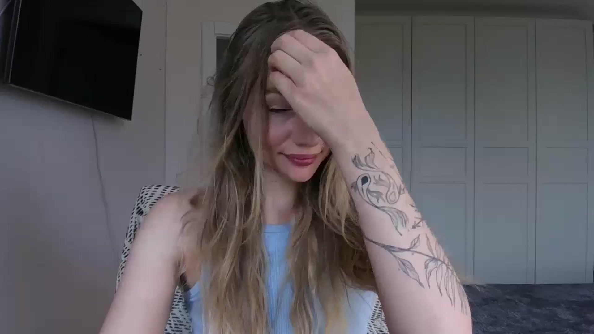 Gallery image thumbnail from Cut34ng3l's myfreecams stream on, 08/03/2024, 12:45 image 1 of 20